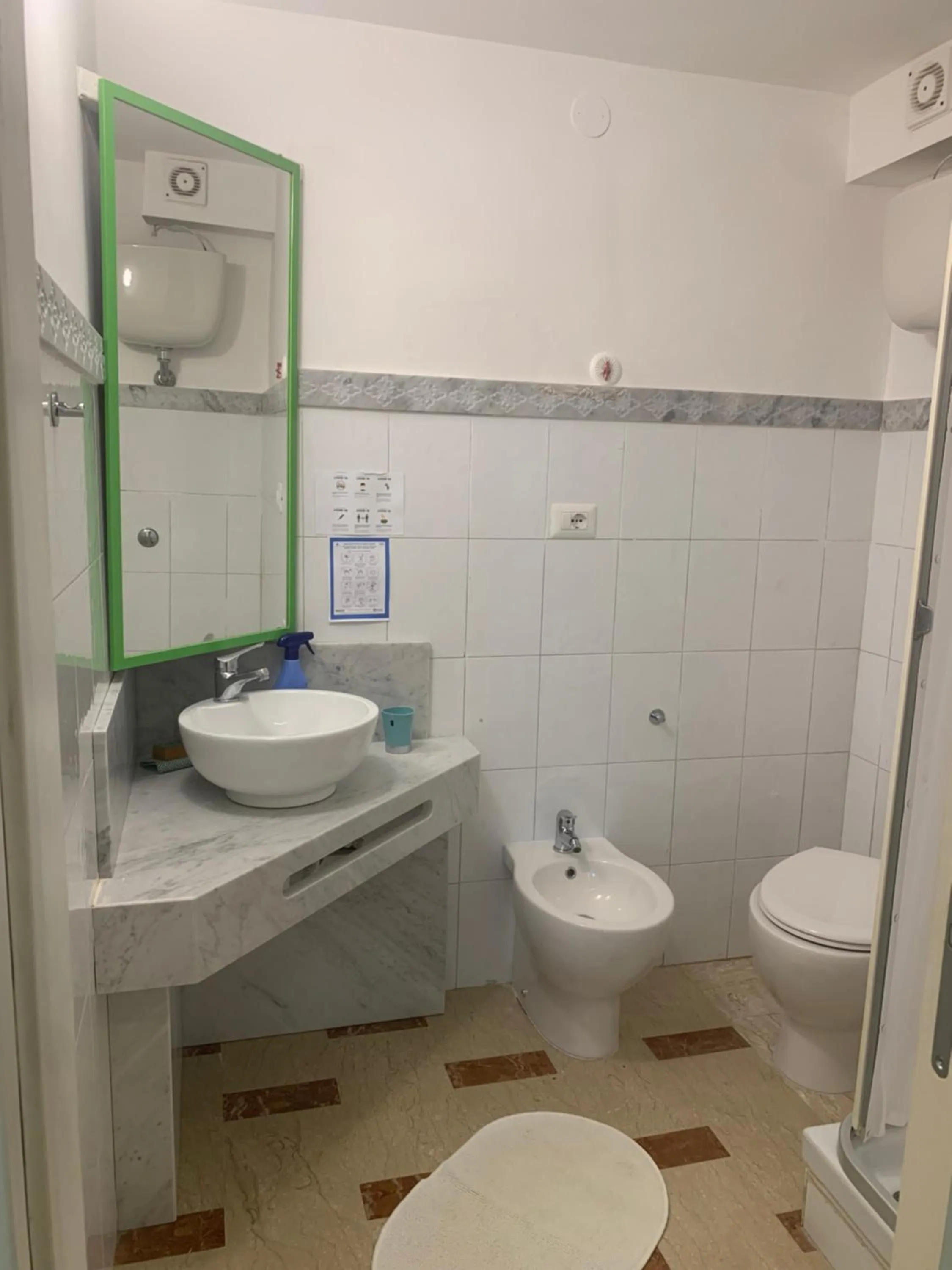 Toilet in Residenza Giancesare Family Apartments