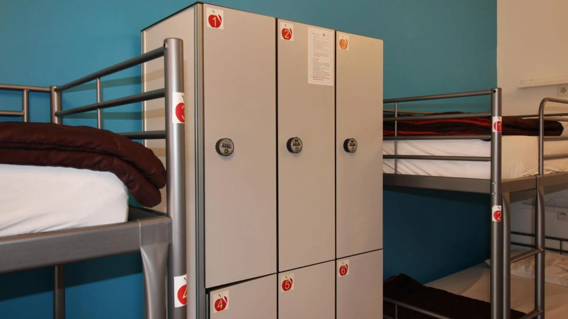 Bed in Paraiso Hostel