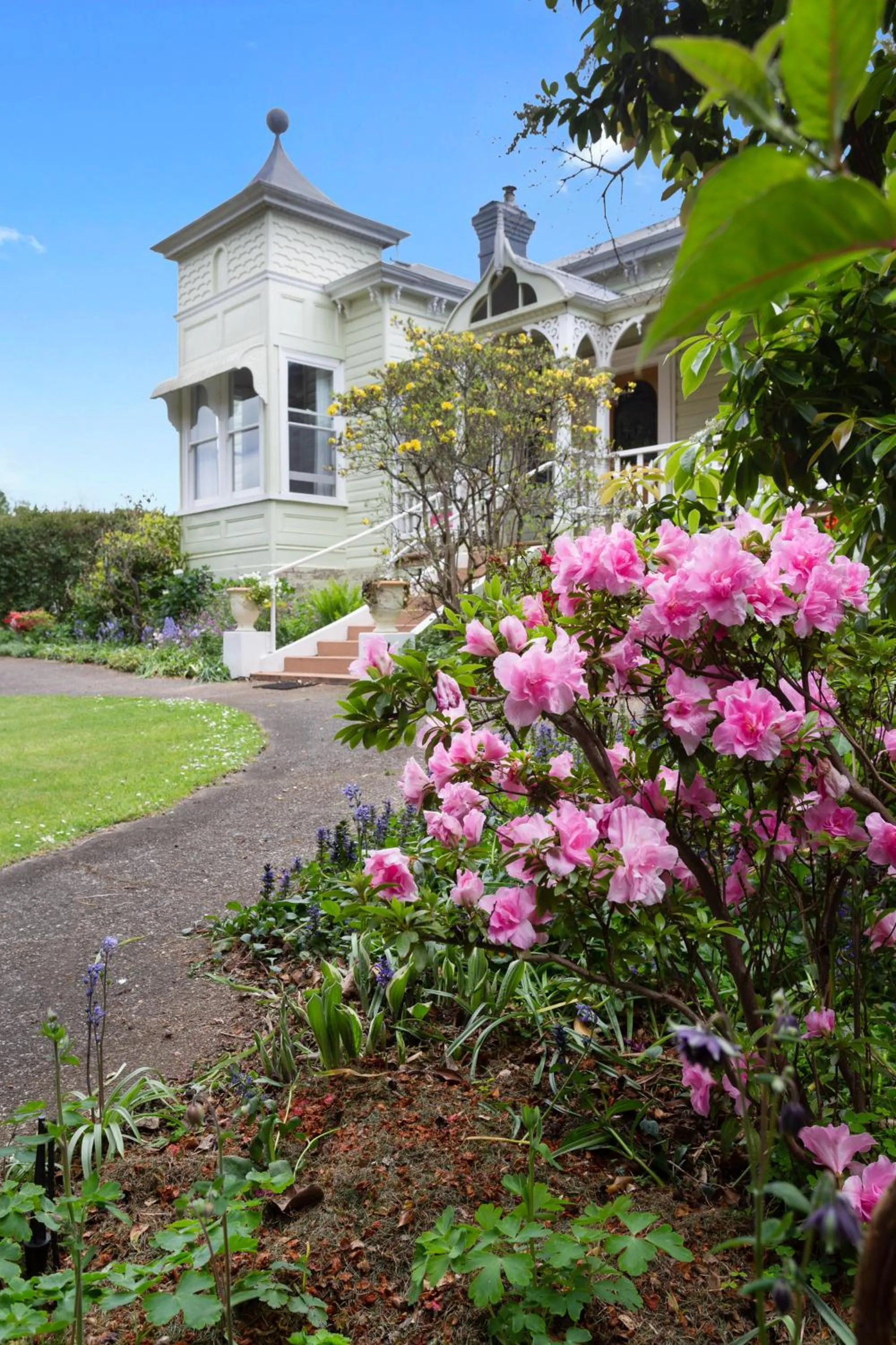 Property building in Anabel's of Scottsdale