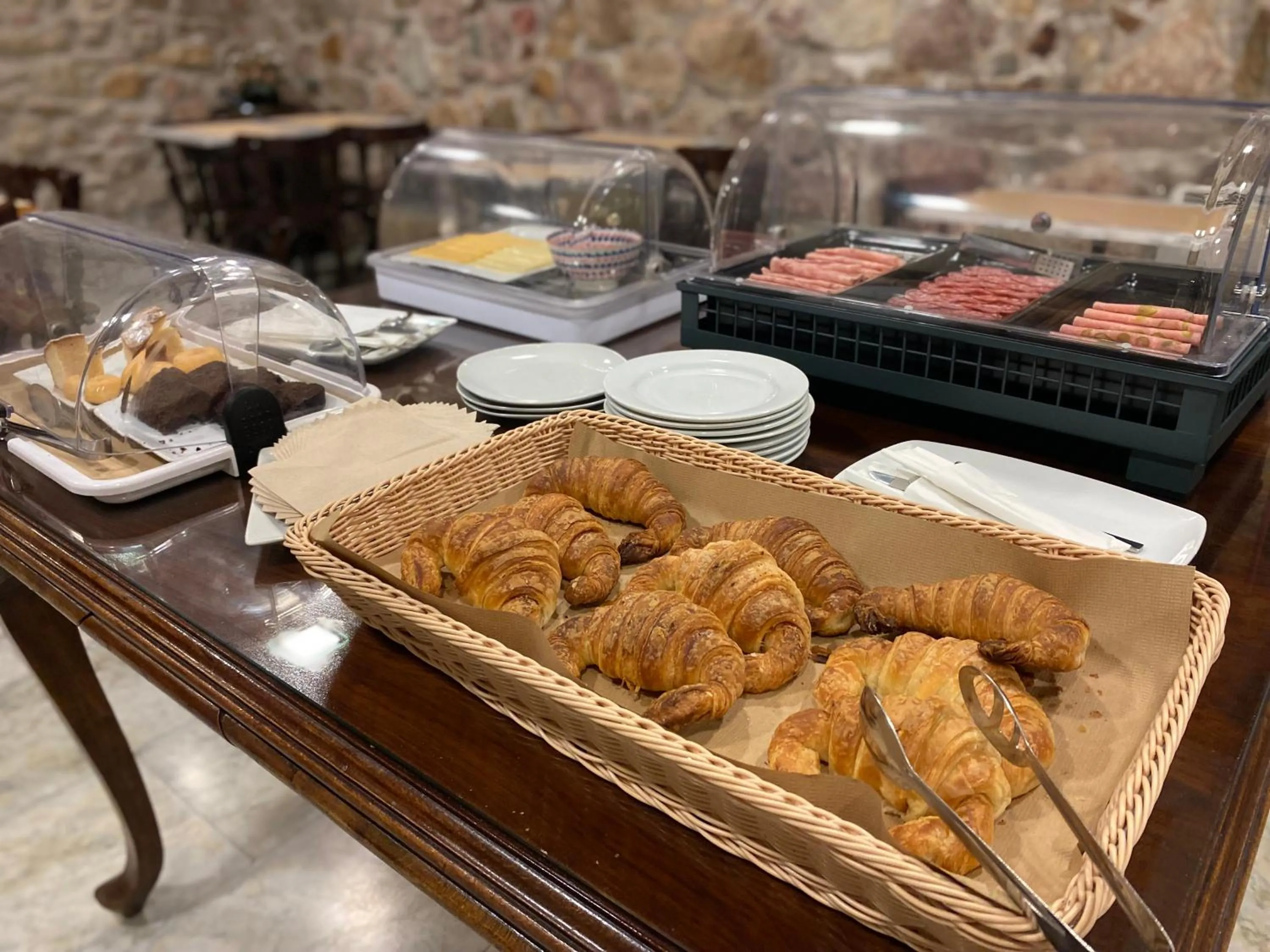 Breakfast in Hotel Cantón