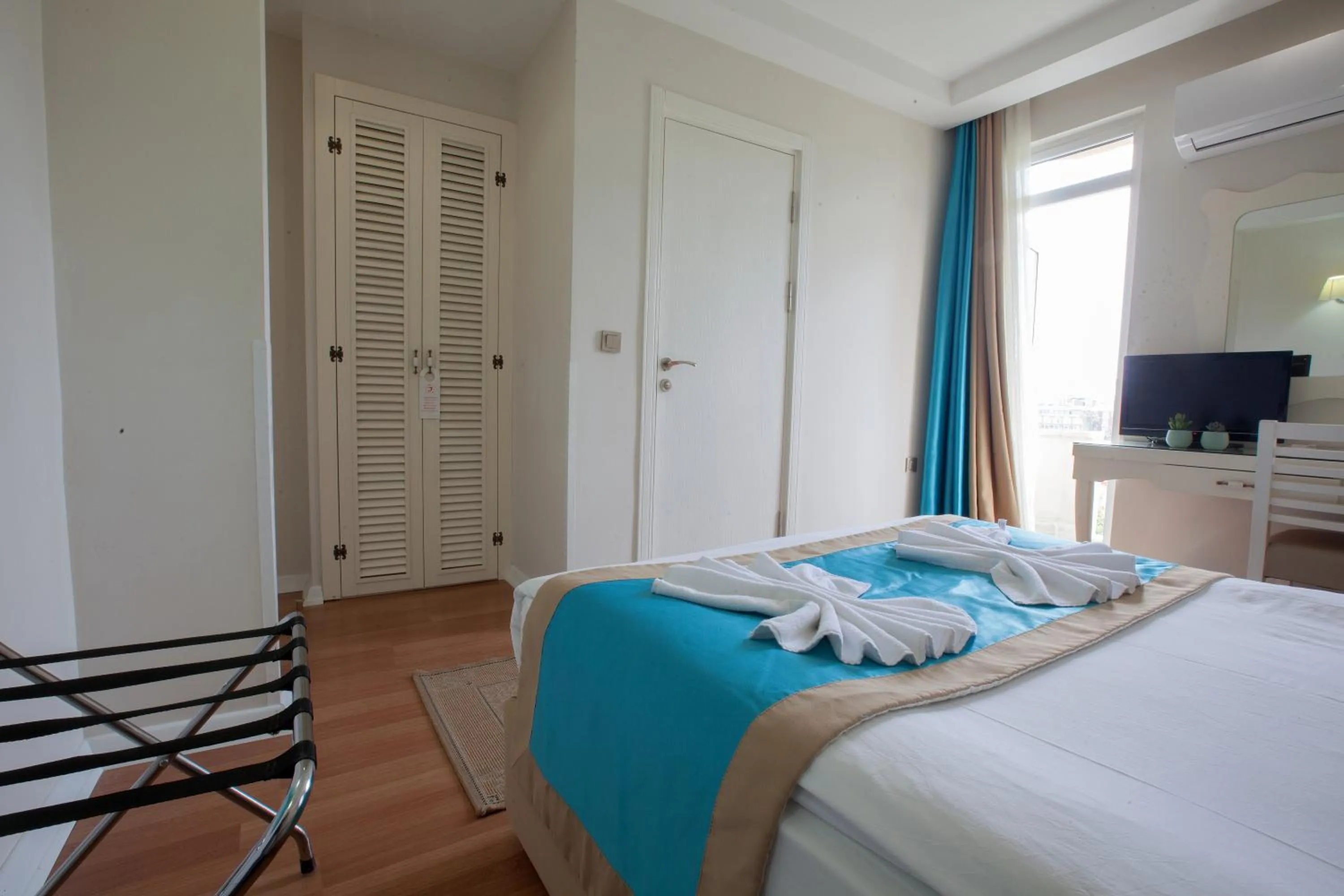 Massage, Bed in Nasa Flora Hotel