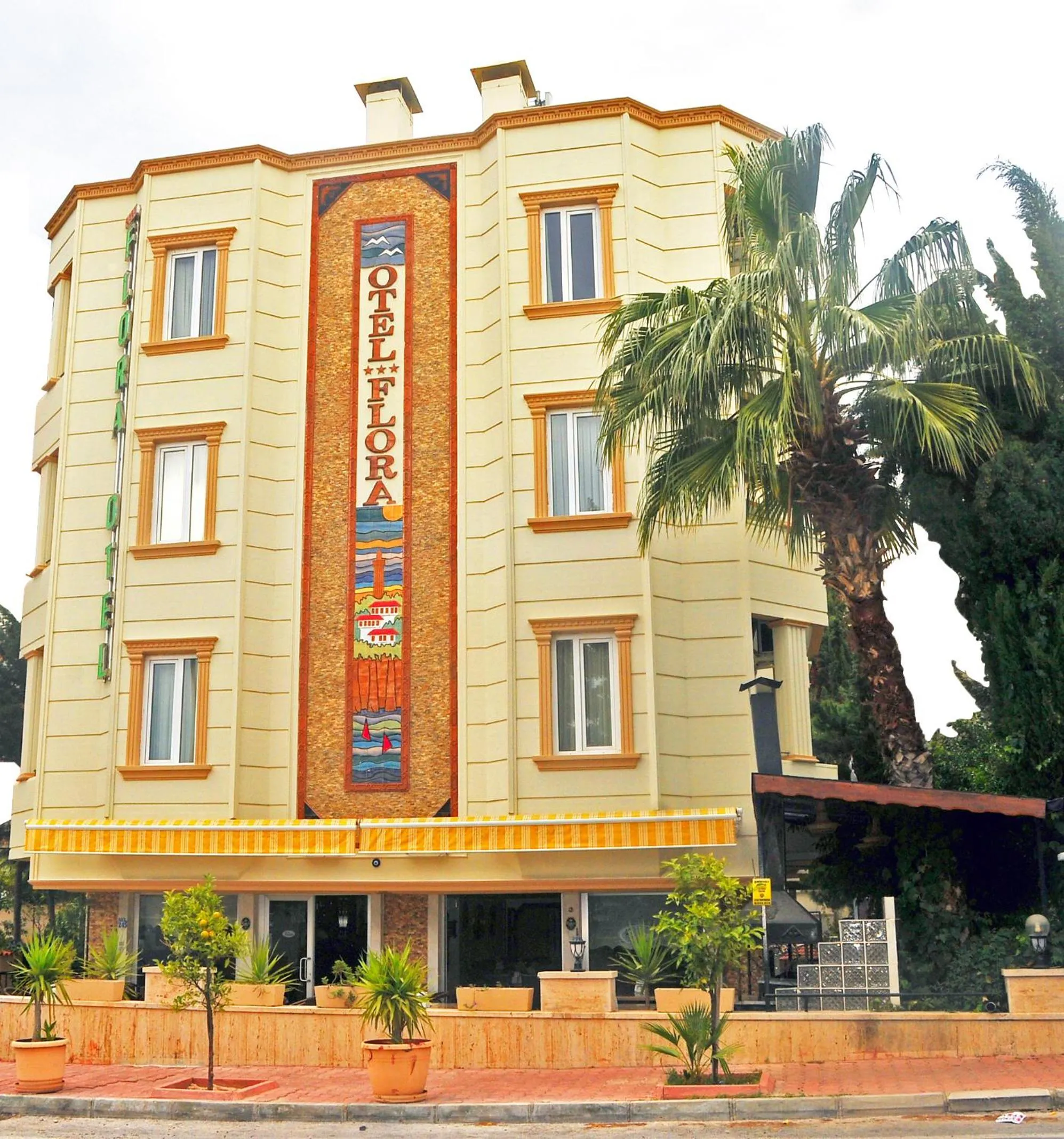 Facade/entrance in Nasa Flora Hotel