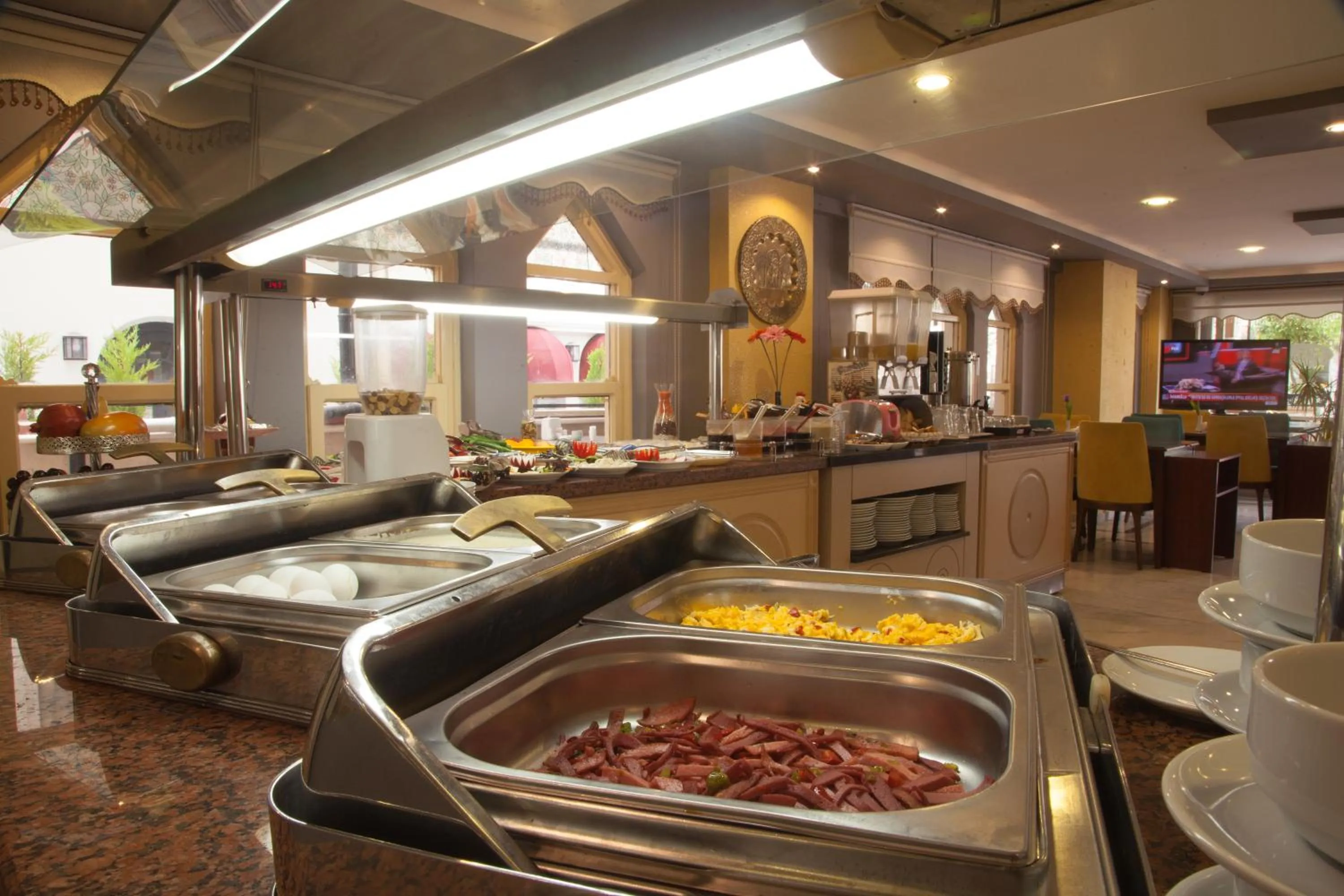 Breakfast in Nasa Flora Hotel