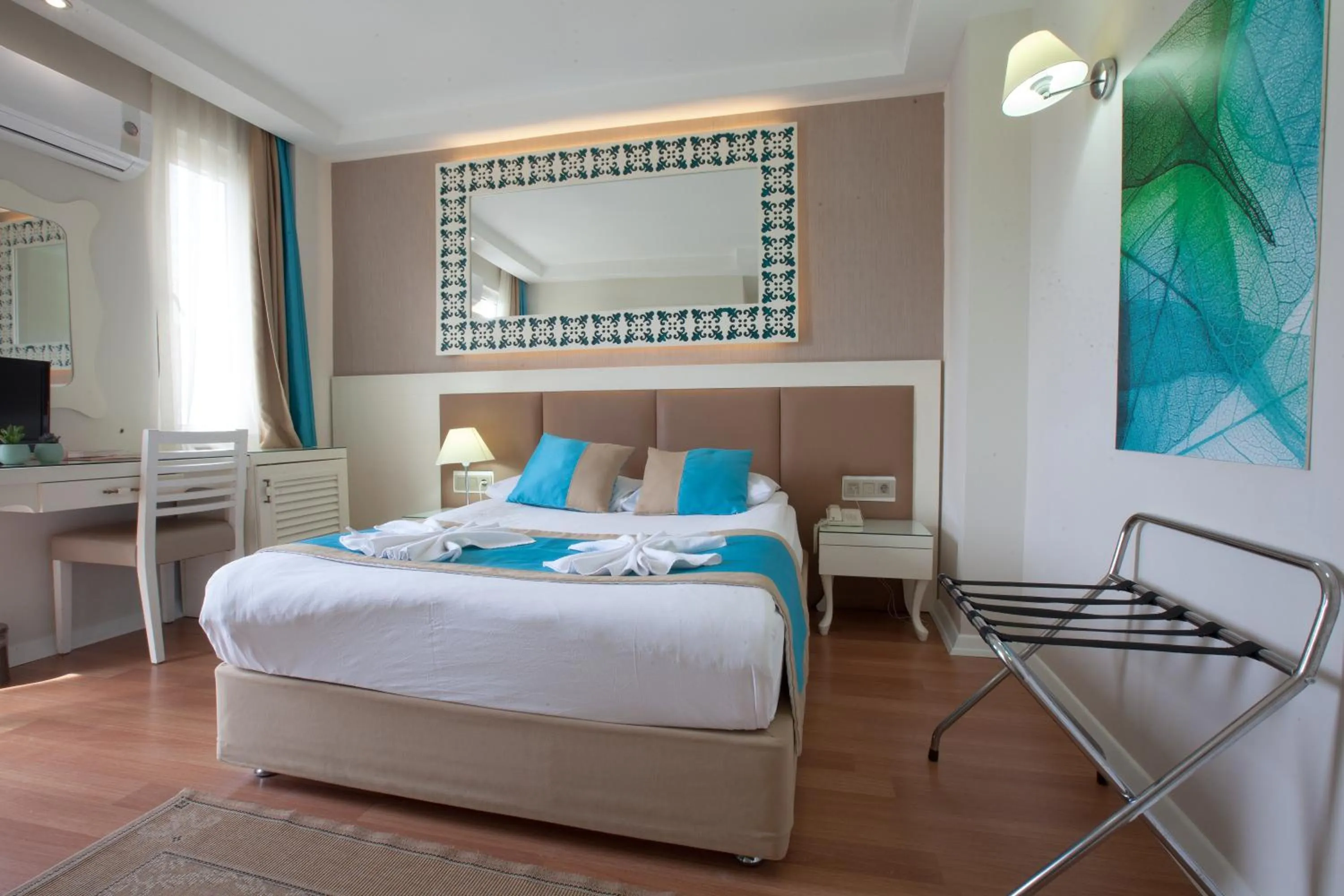 Massage, Bed in Nasa Flora Hotel