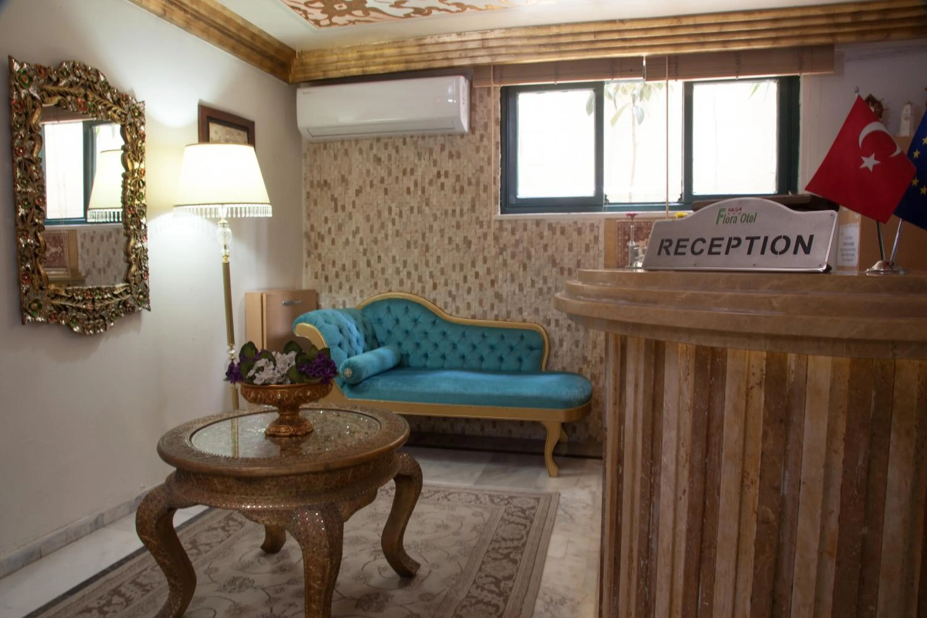 Lobby or reception in Nasa Flora Hotel