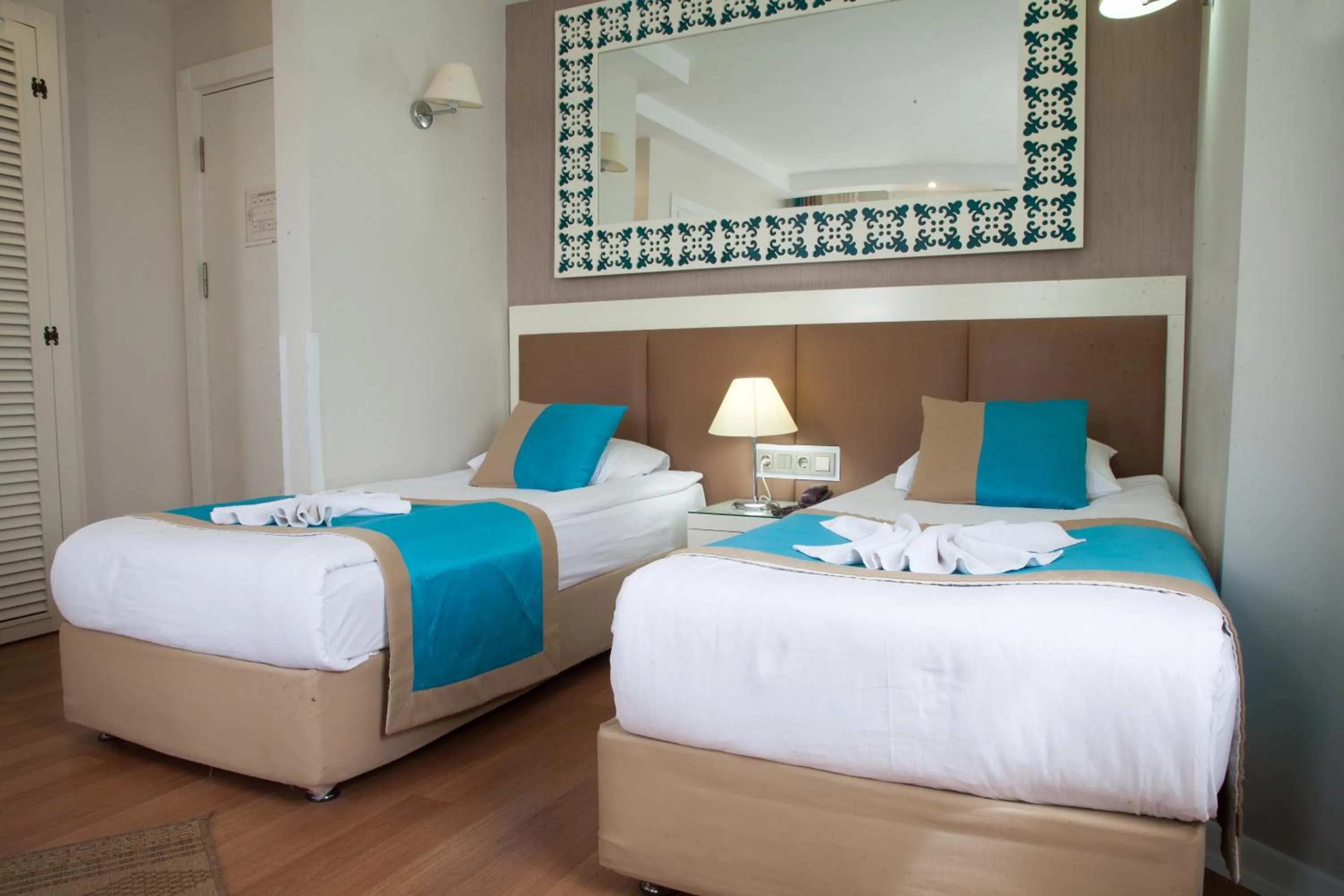 Massage, Bed in Nasa Flora Hotel