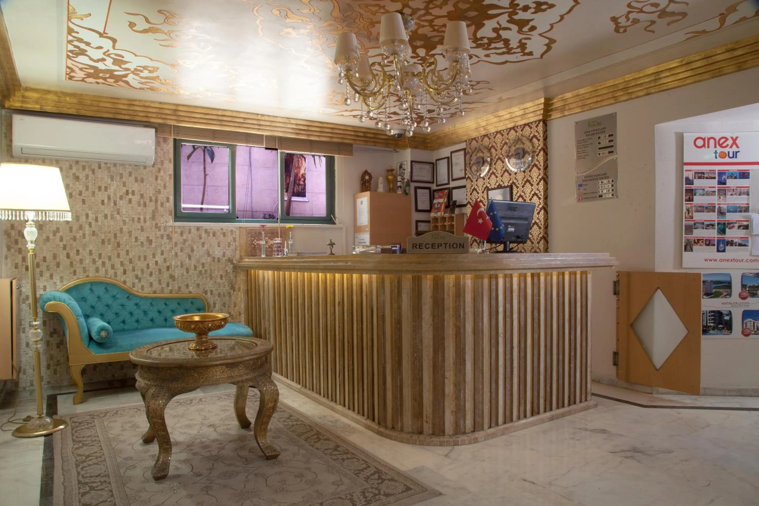 Lobby or reception in Nasa Flora Hotel