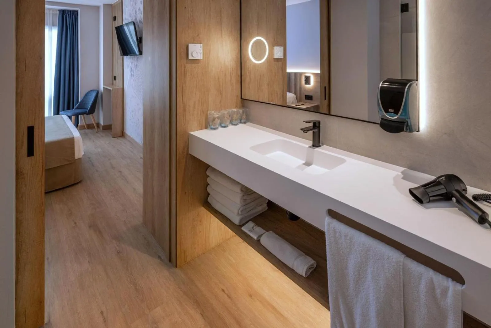 Bathroom in Hotel Mar Blau