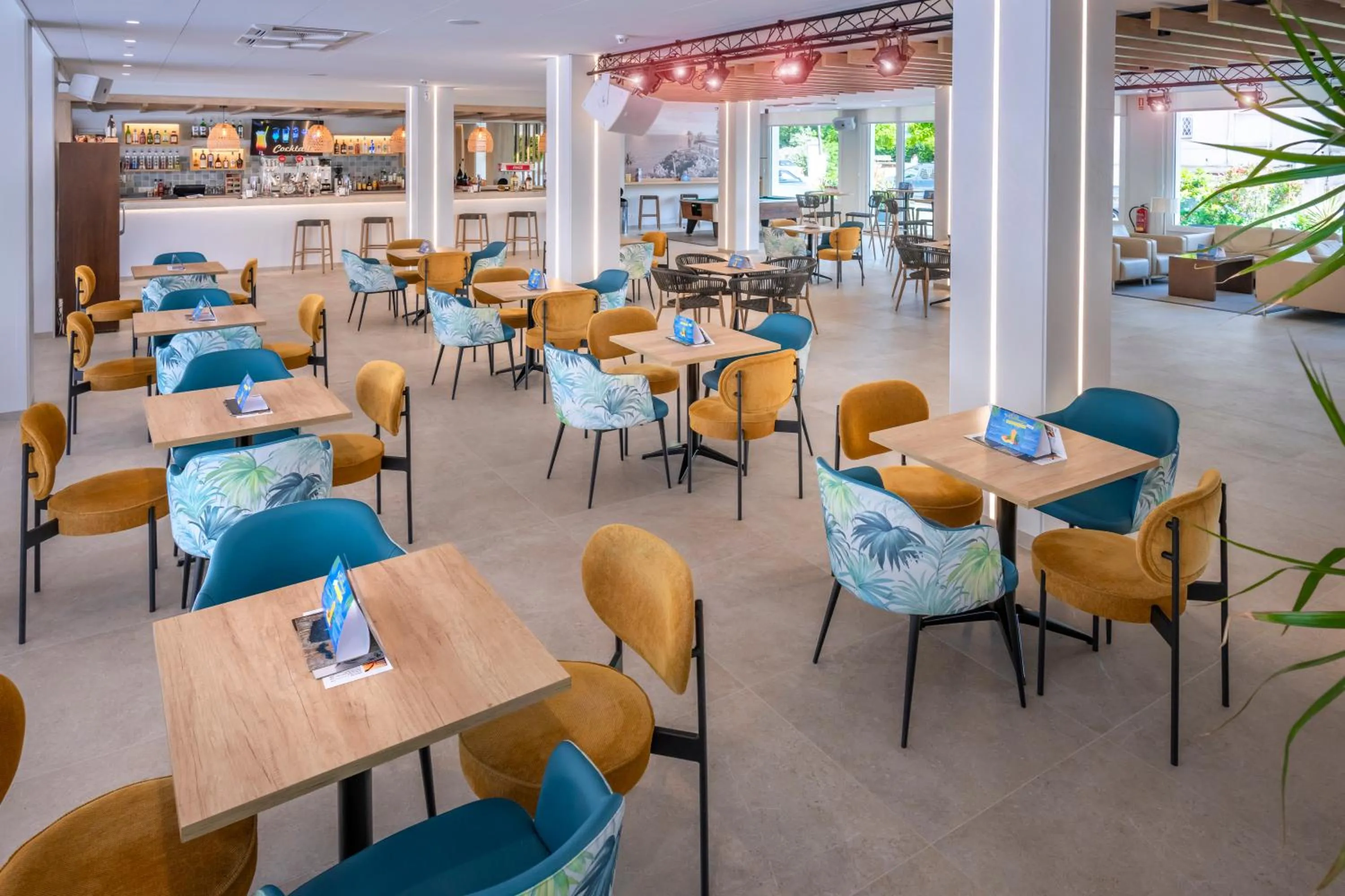 Living room in Hotel Mar Blau