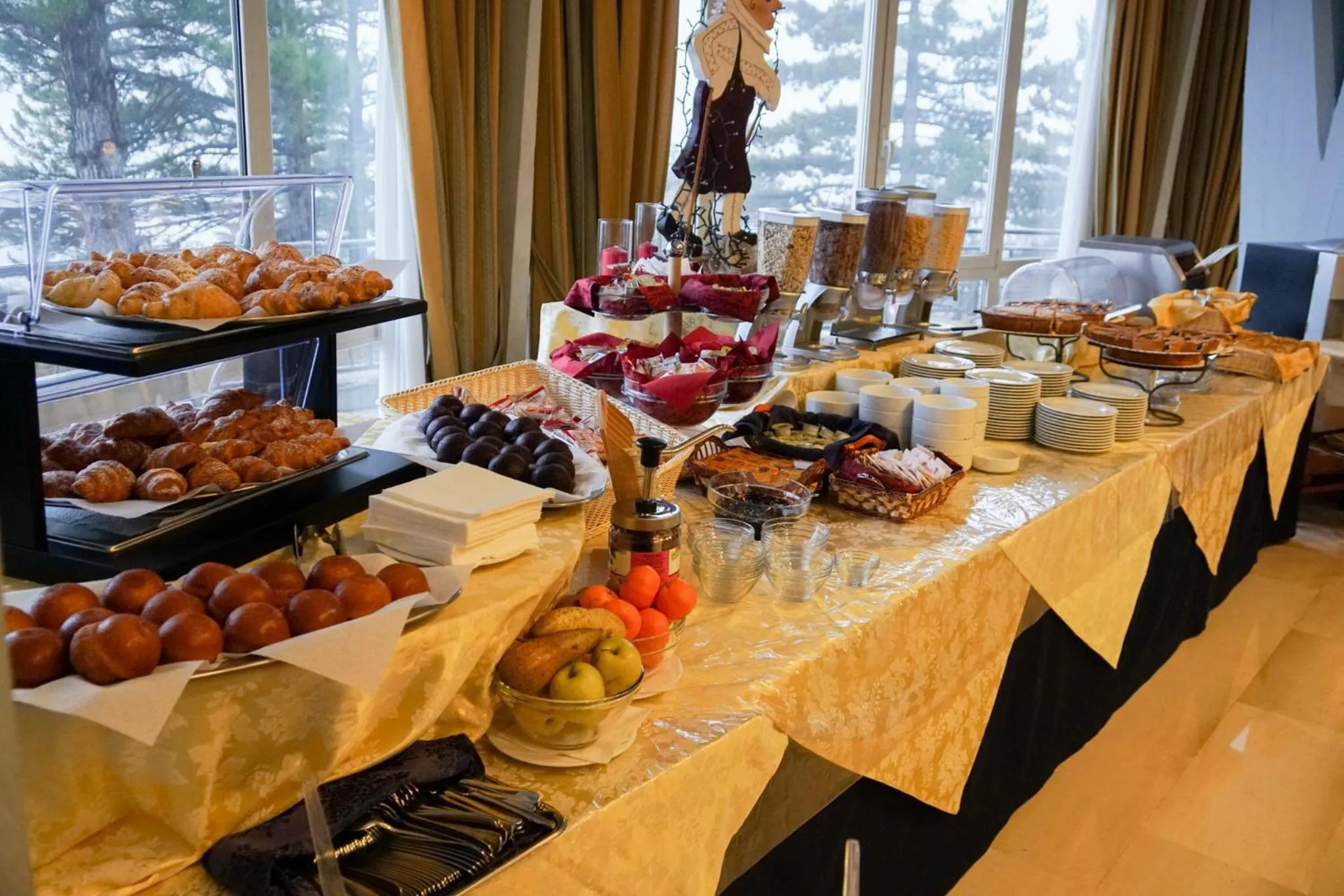 Restaurant/places to eat in Cipriani Park Hotel