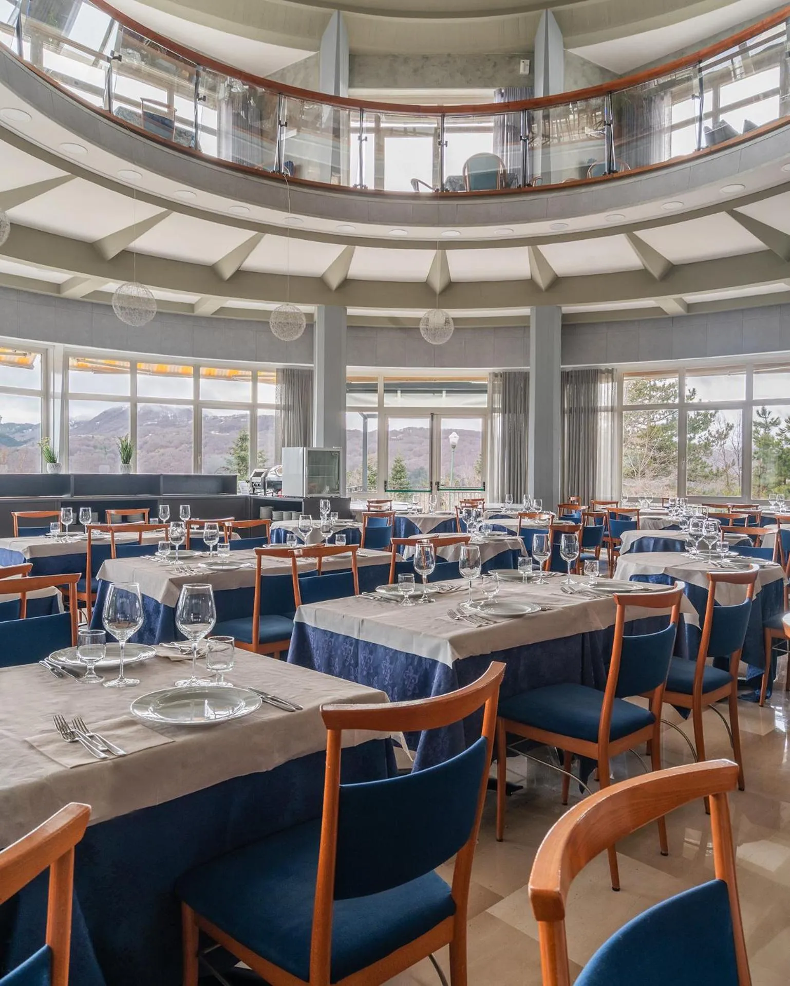 Restaurant/places to eat in Cipriani Park Hotel