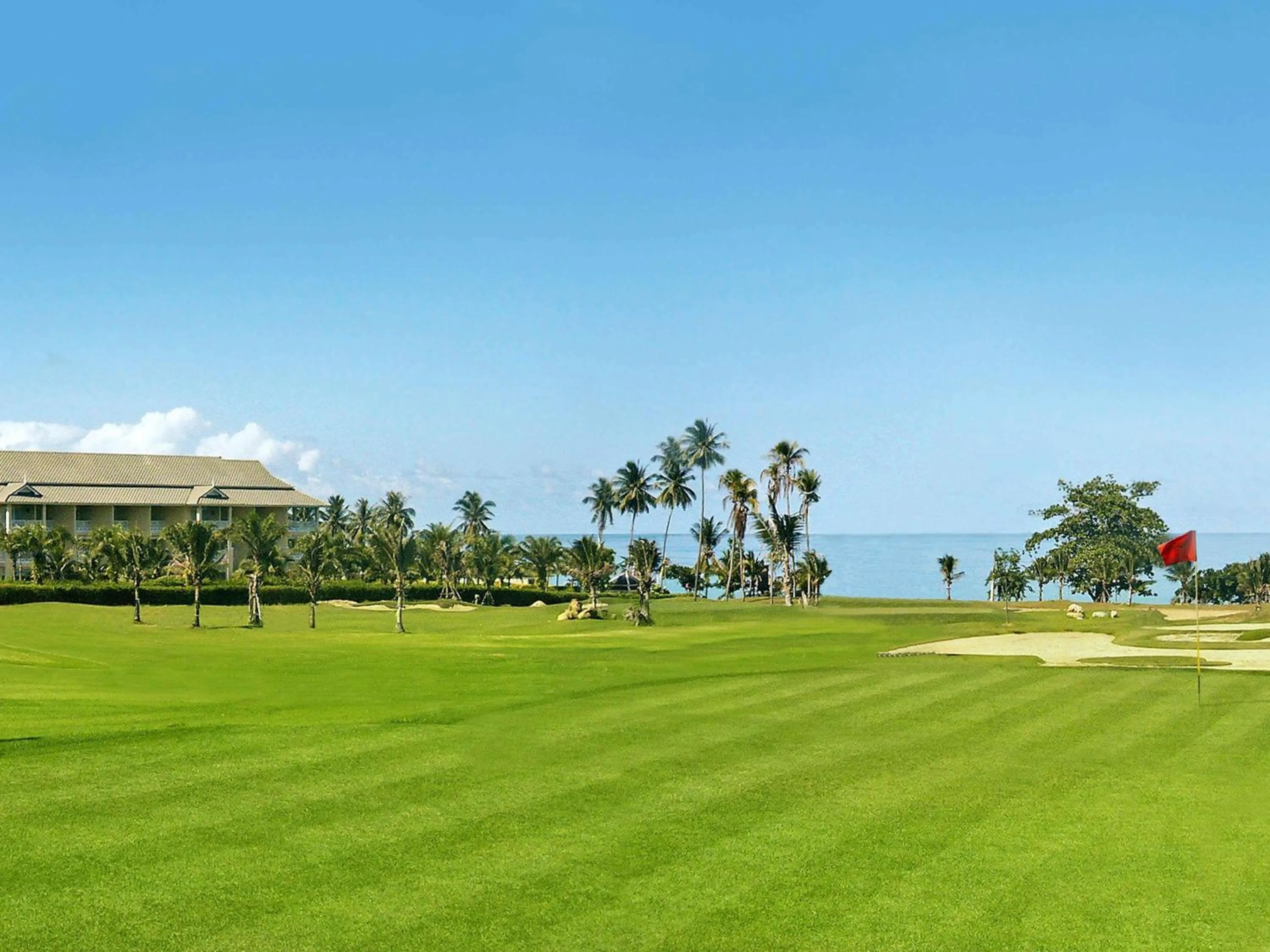 Golfcourse in Sofitel Krabi Phokeethra Golf and Spa Resort