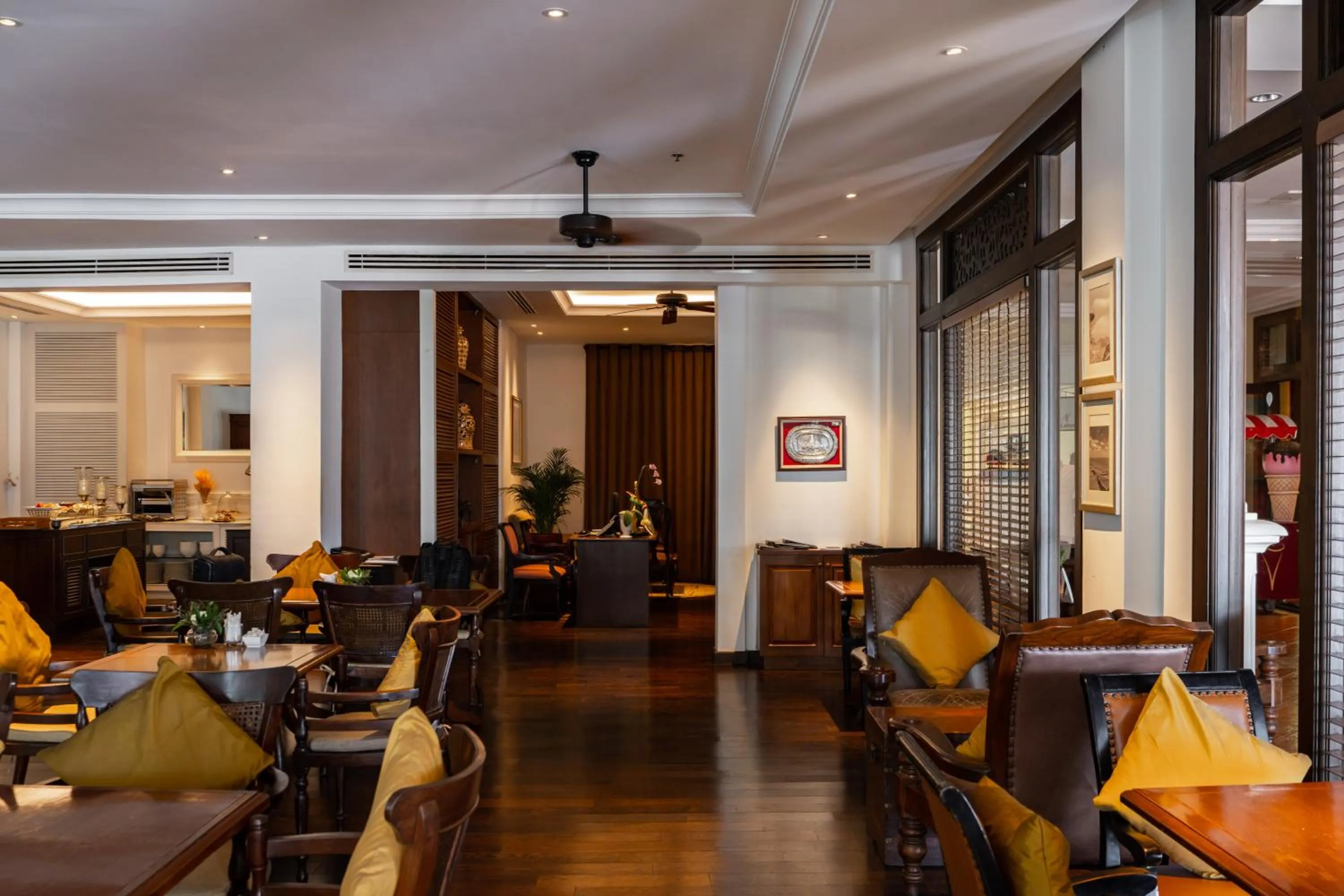 Lounge or bar in Sofitel Krabi Phokeethra Golf and Spa Resort