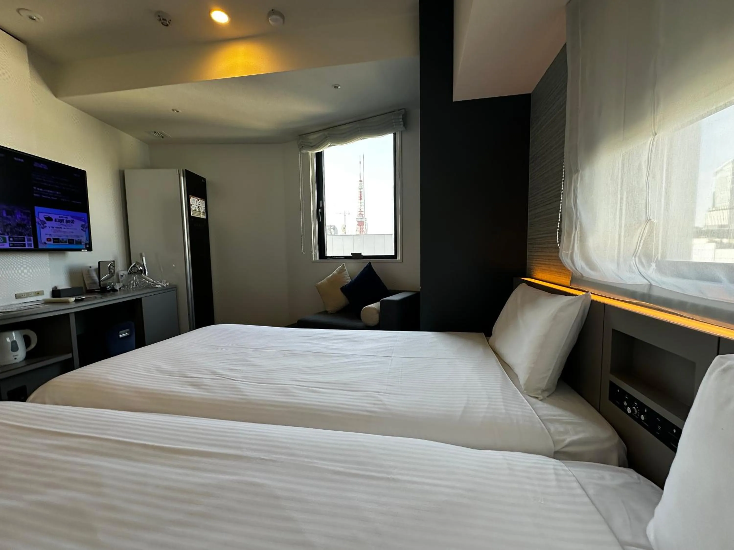 City view, Bed in Henn na Hotel Tokyo Hamamatsucho