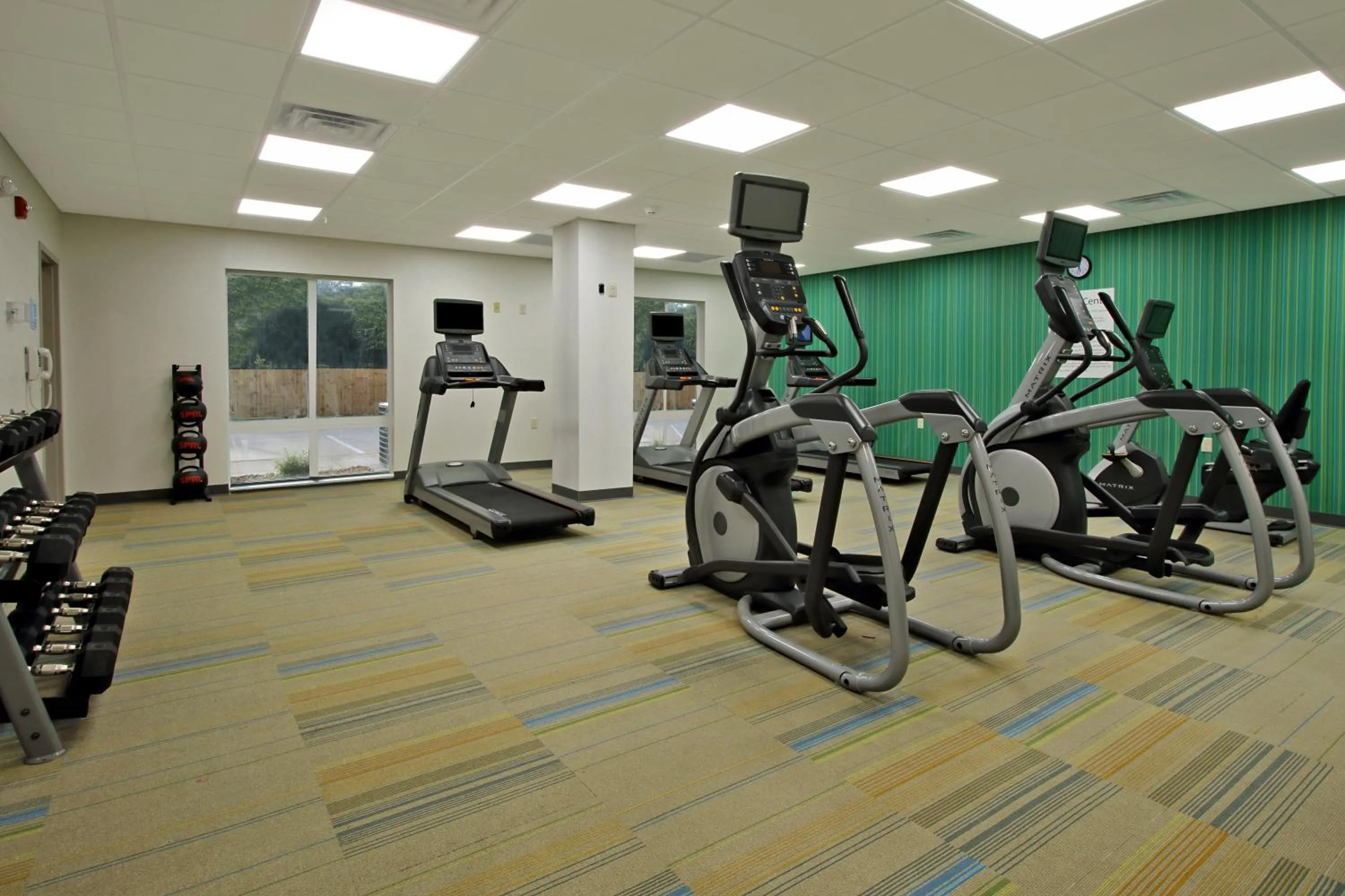 Fitness centre/facilities in Holiday Inn Express & Suites Columbus North by IHG