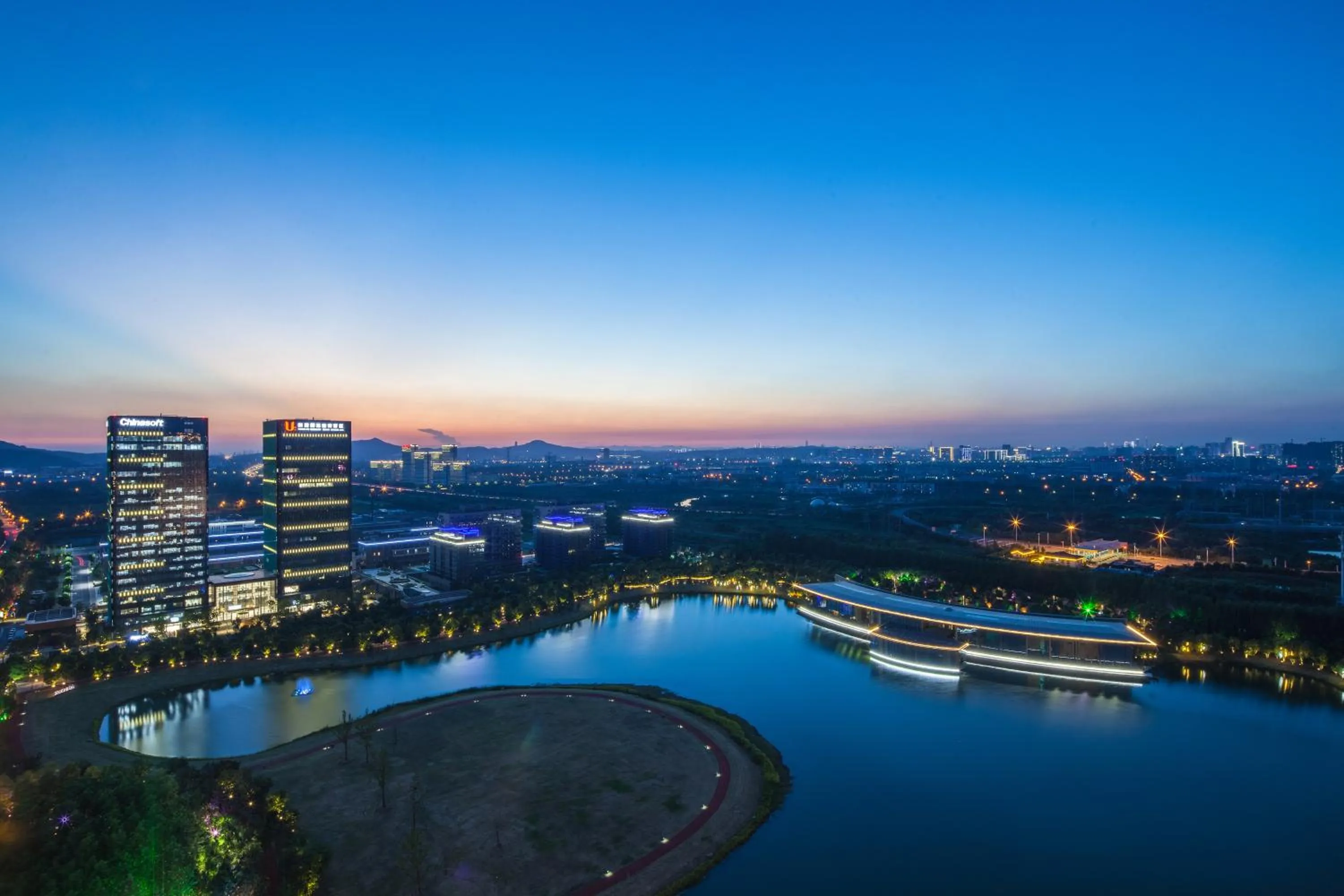 Lake view in Holiday Inn Nanjing Qinhuai South by IHG