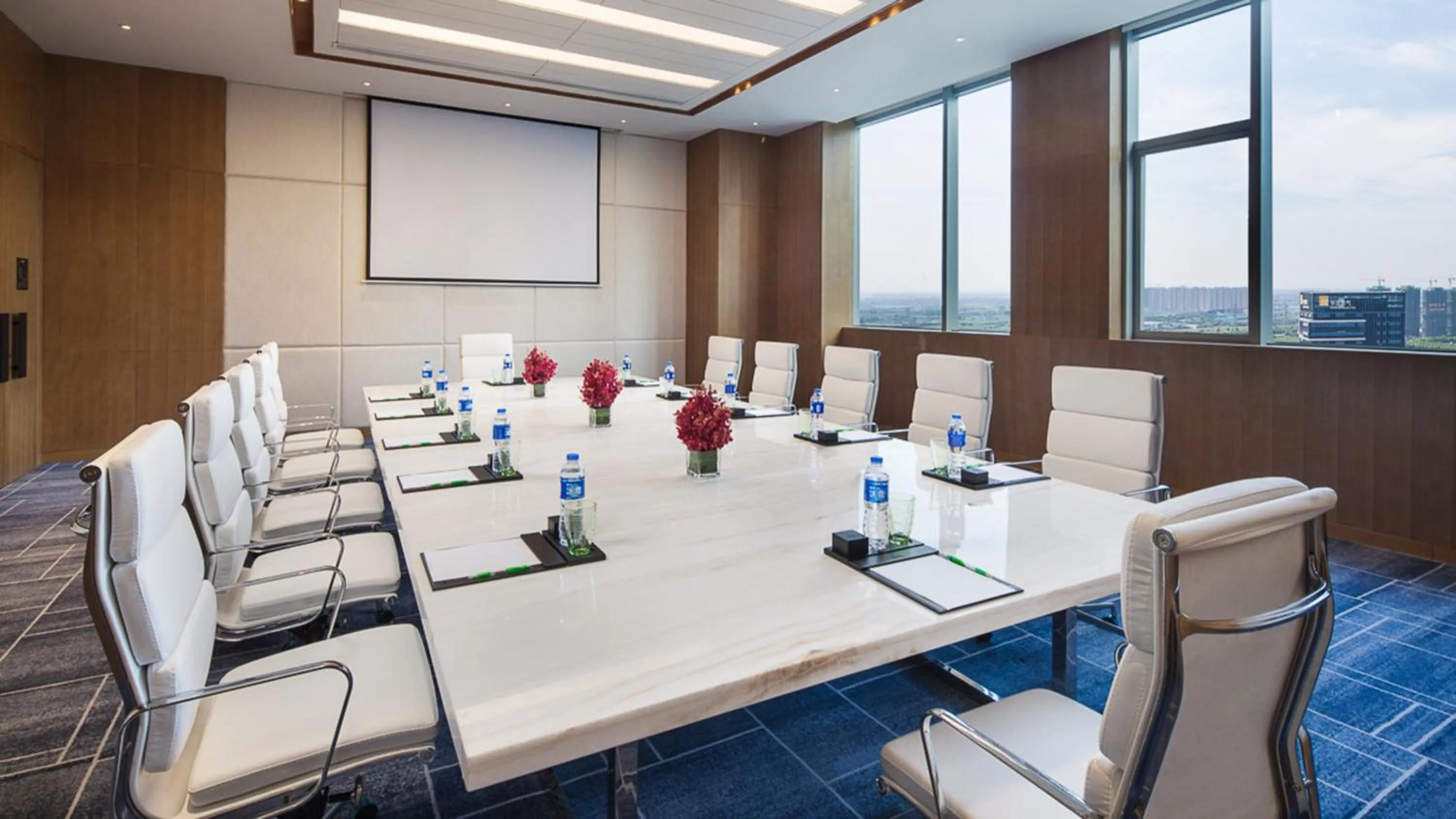 Meeting/conference room in Holiday Inn Nanjing Qinhuai South by IHG