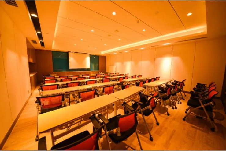 Holiday Inn Express Lhasa Potala Palace