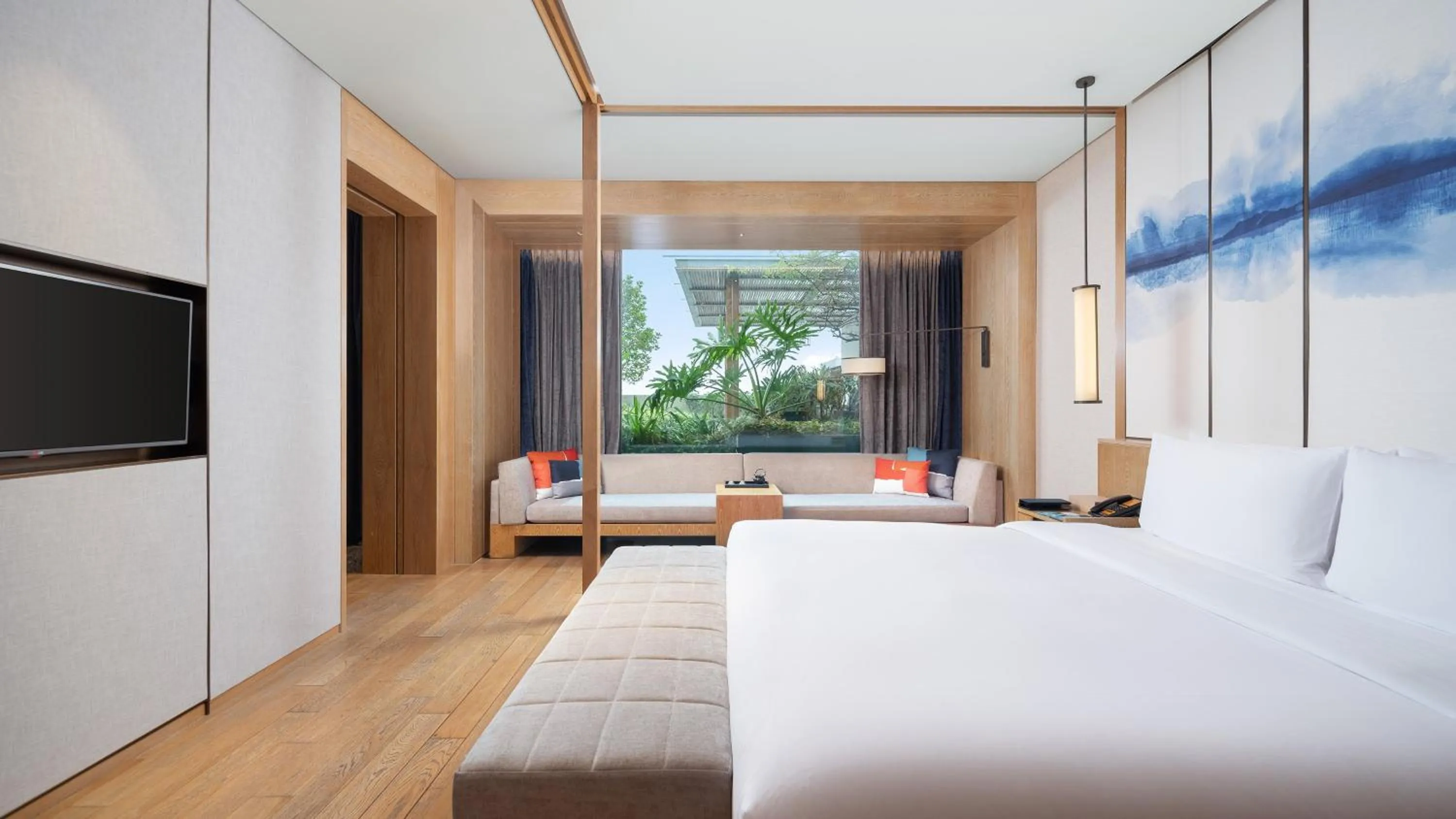 Photo of the whole room, Bed in Hotel Indigo Dali Erhai by IHG