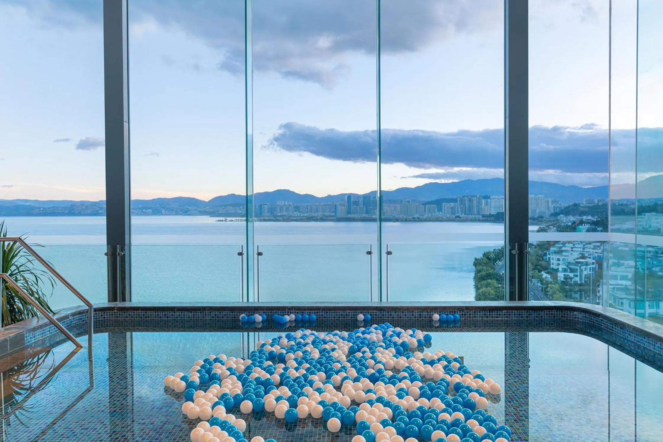 Swimming pool in Hotel Indigo Dali Erhai by IHG