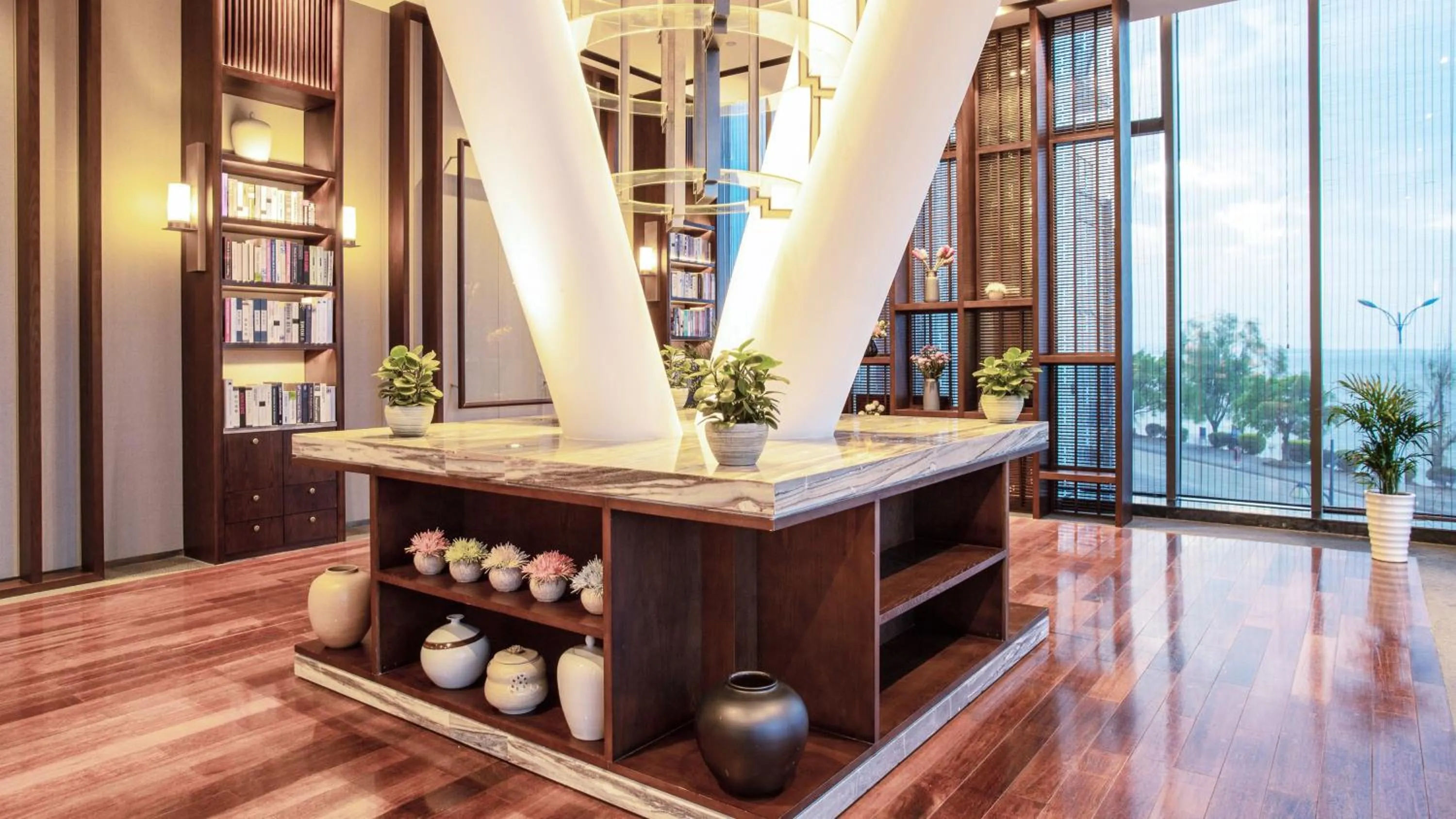 Meeting/conference room in Hotel Indigo Dali Erhai by IHG