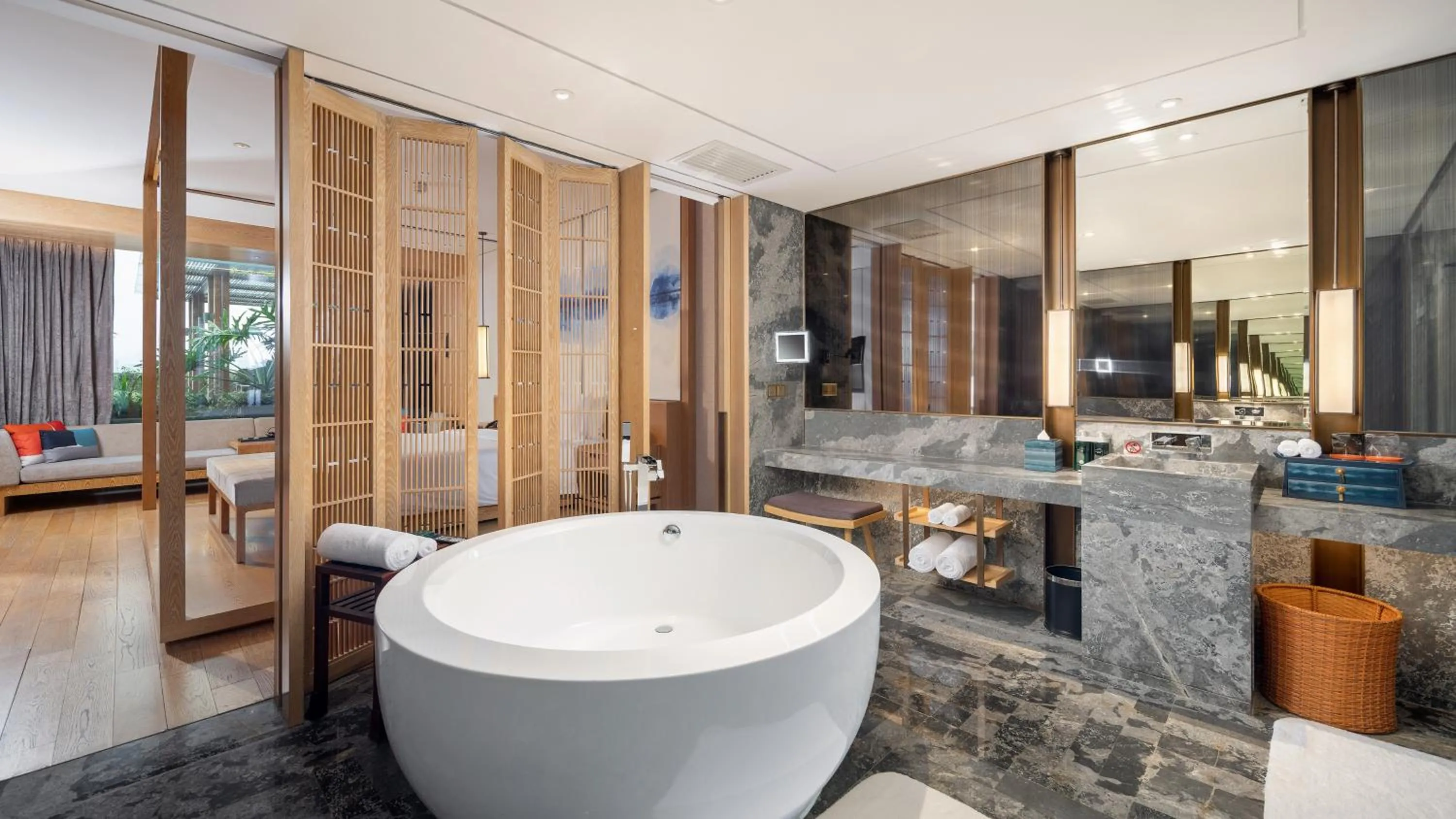 Bathroom in Hotel Indigo Dali Erhai by IHG