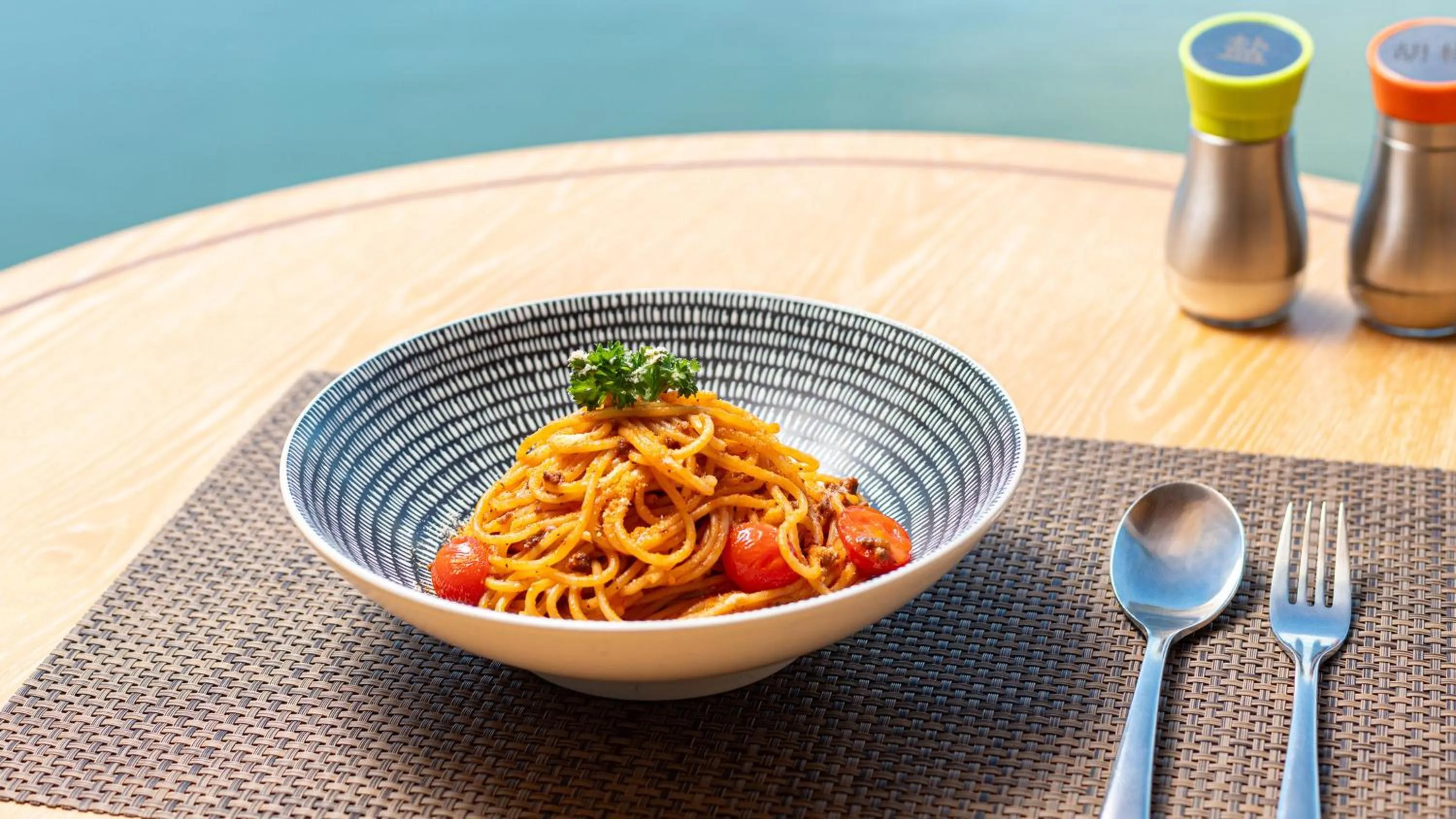 Photo of the whole room in Hotel Indigo Dali Erhai by IHG