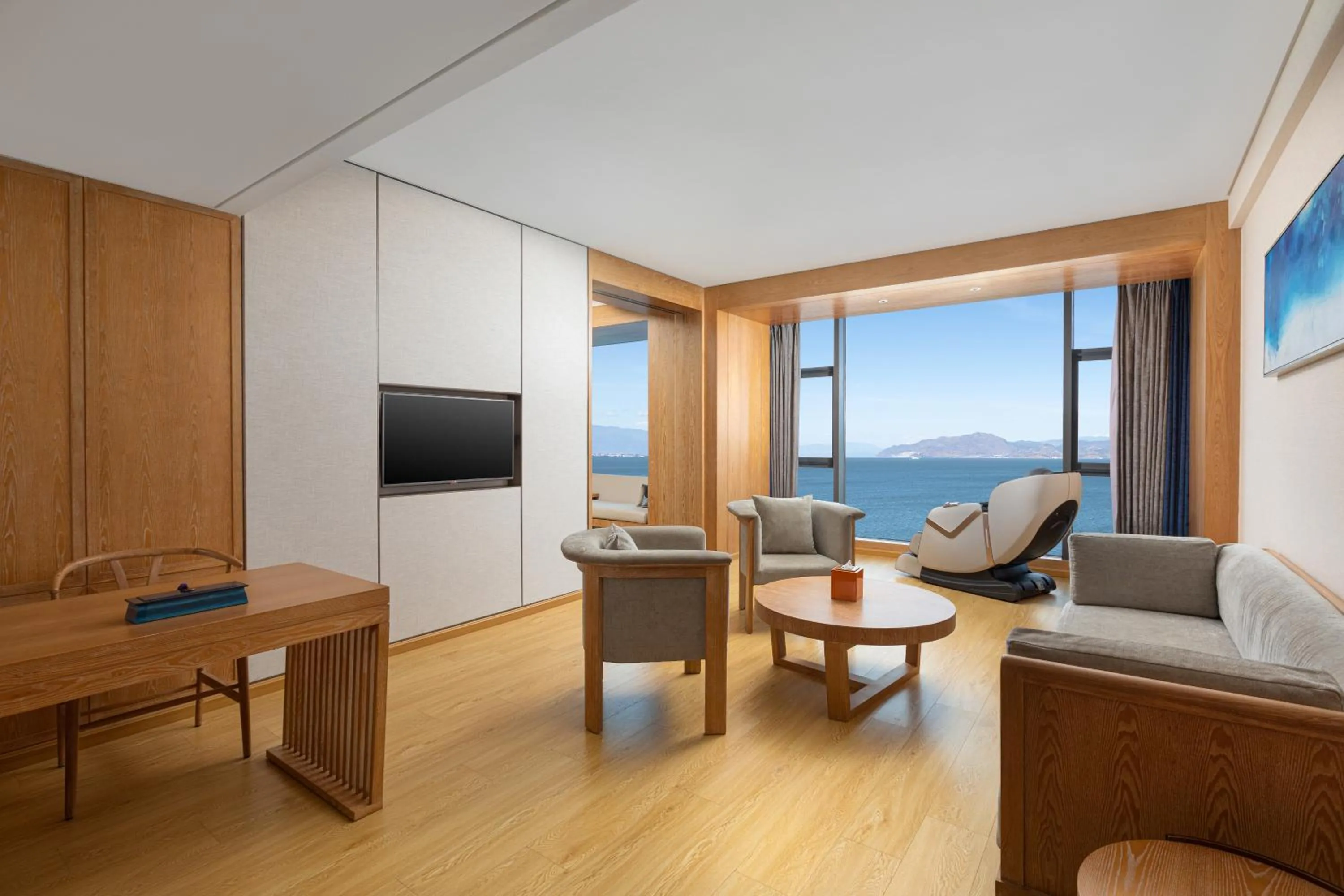 Lake view in Hotel Indigo Dali Erhai by IHG