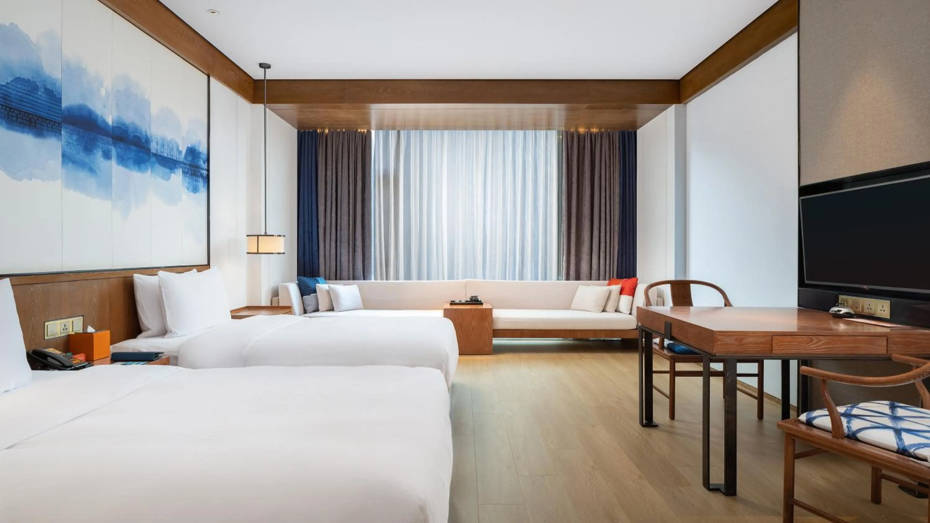 Bed in Hotel Indigo Dali Erhai by IHG