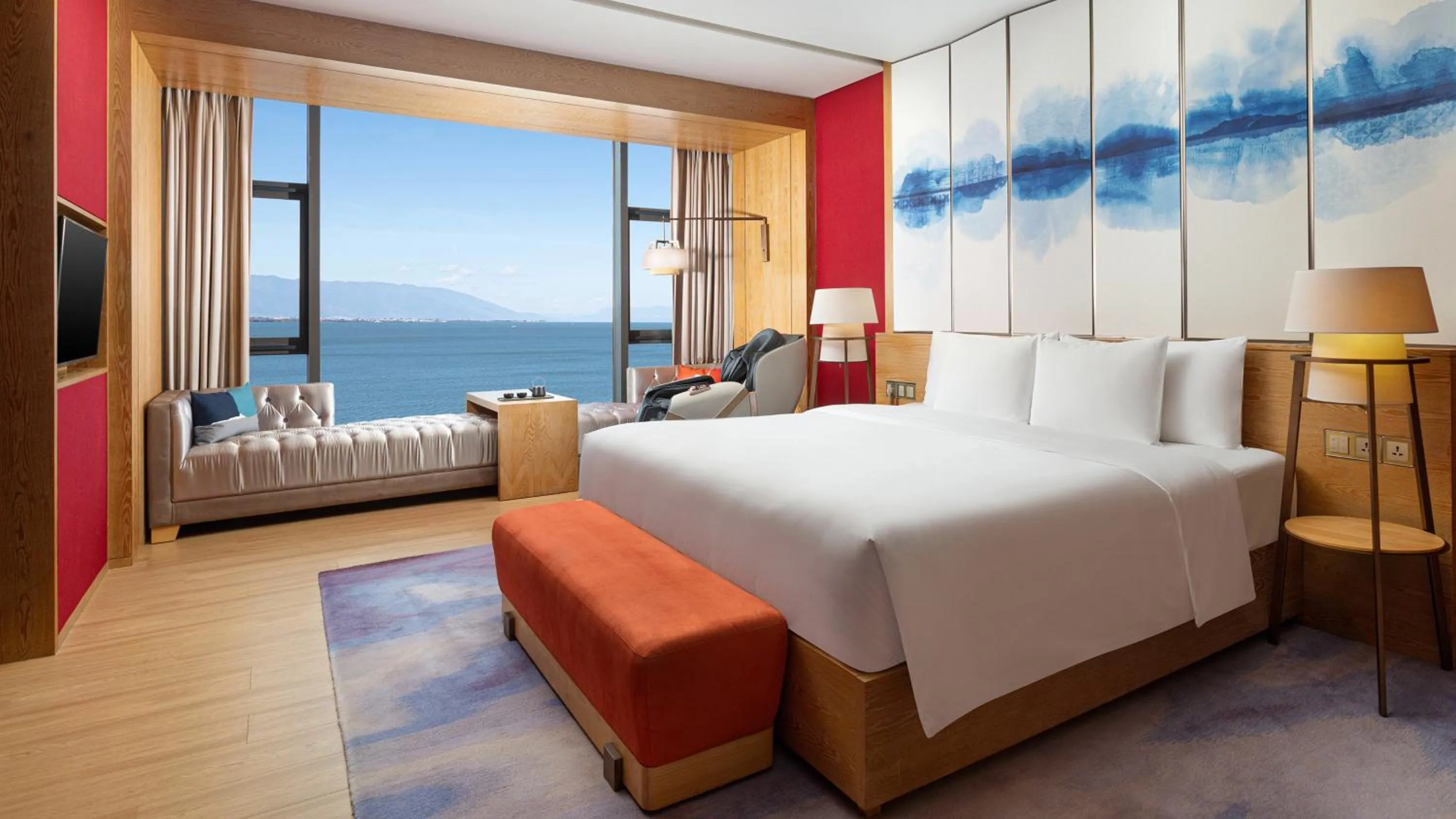 Photo of the whole room, Bed in Hotel Indigo Dali Erhai by IHG