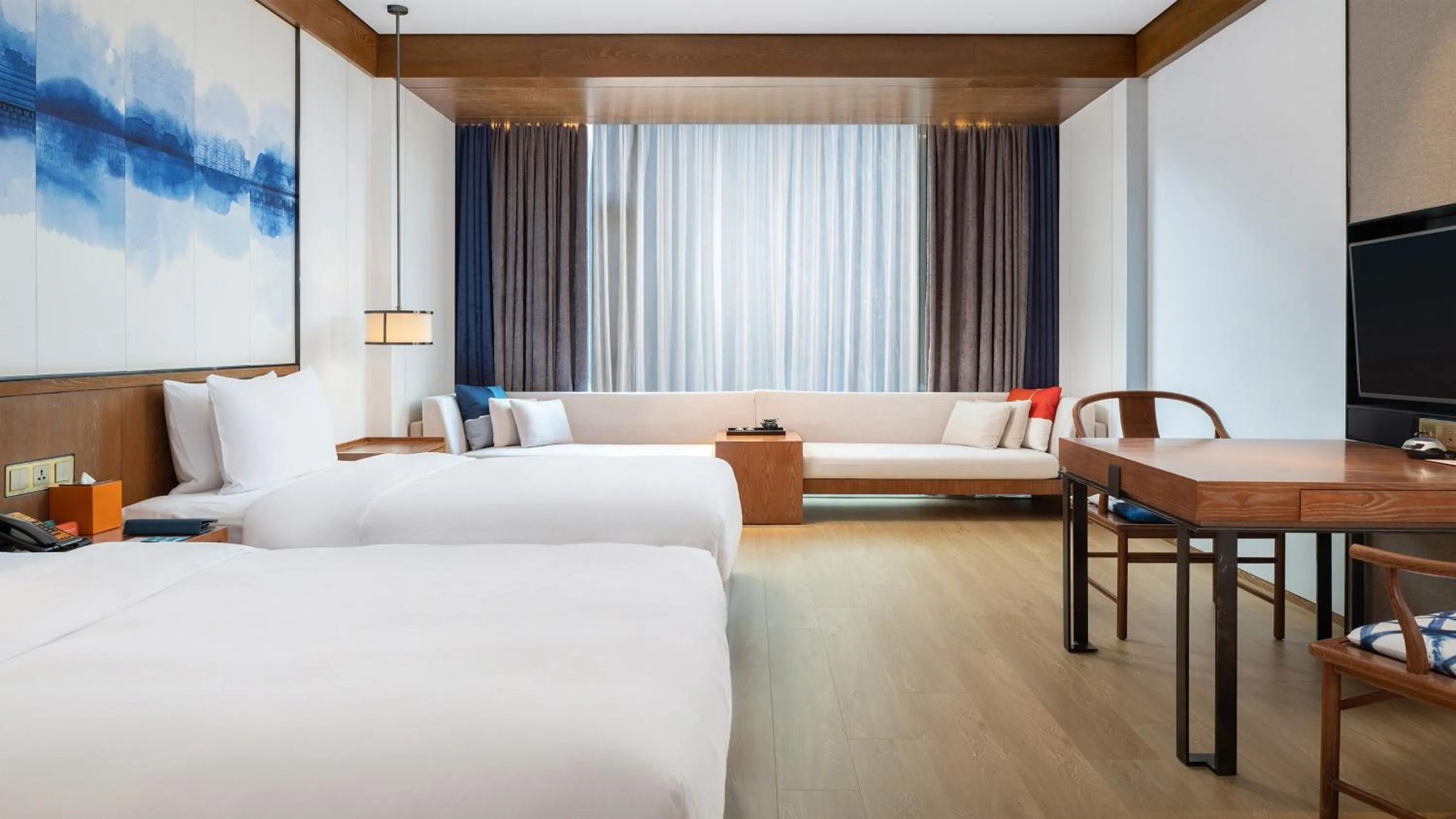 Photo of the whole room, Bed in Hotel Indigo Dali Erhai by IHG