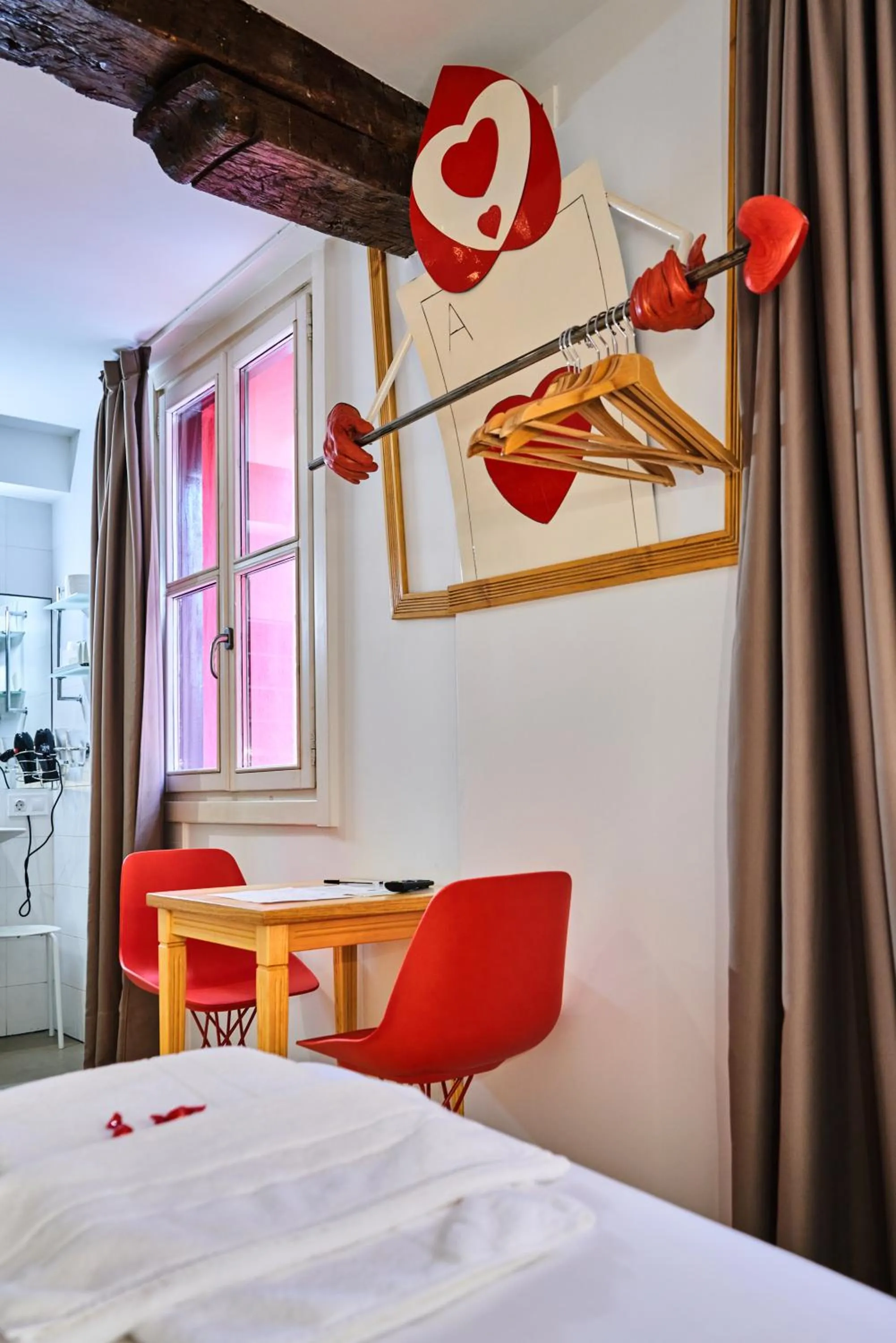 Bed in Pensión AliciaZzz Bed And Breakfast Bilbao