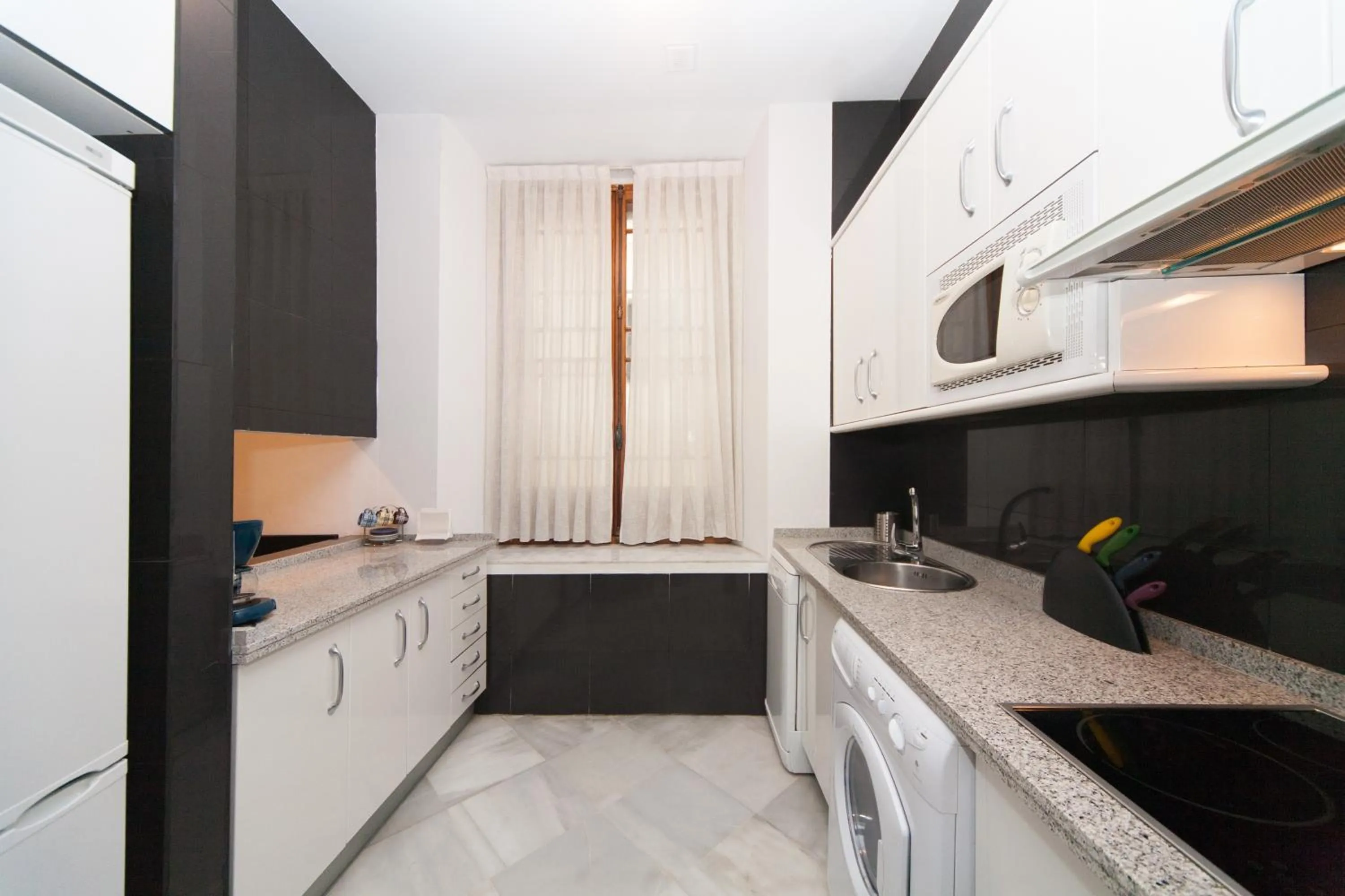 Kitchen or kitchenette in La Casa del Conde de Gelves Apartments