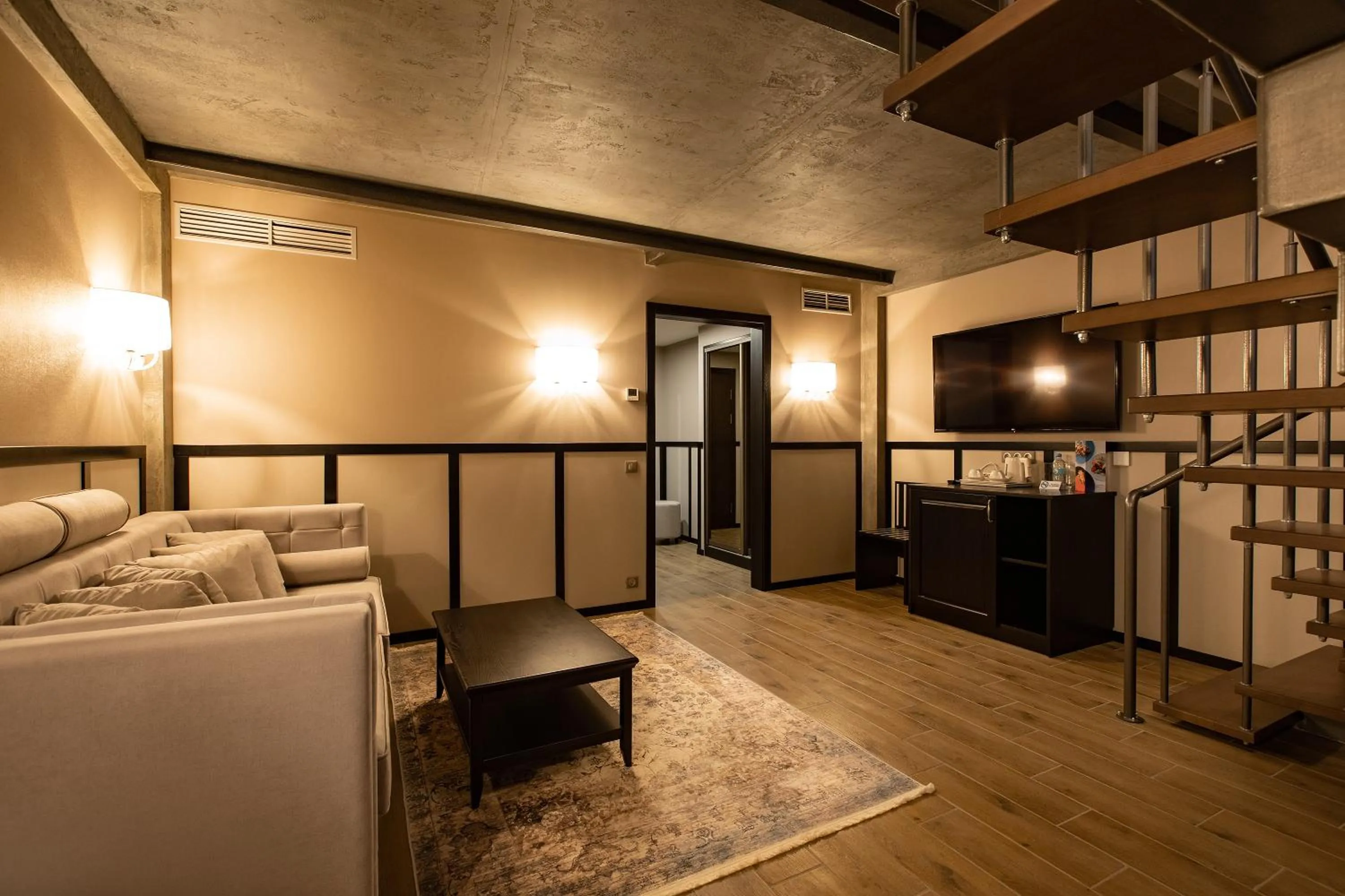 TV and multimedia in Tsunami Spa Hotel