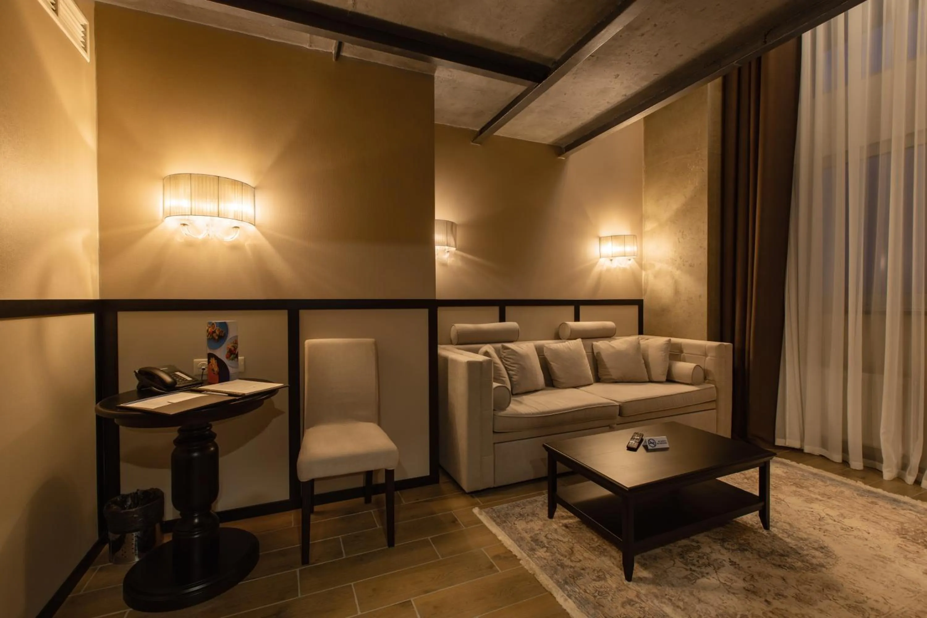 Living room in Tsunami Spa Hotel