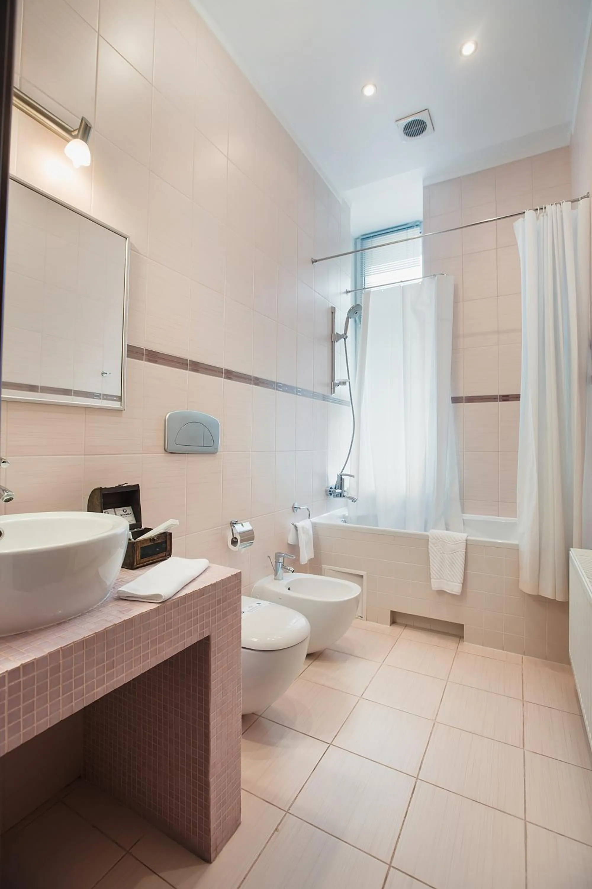 Bathroom in Tsunami Spa Hotel