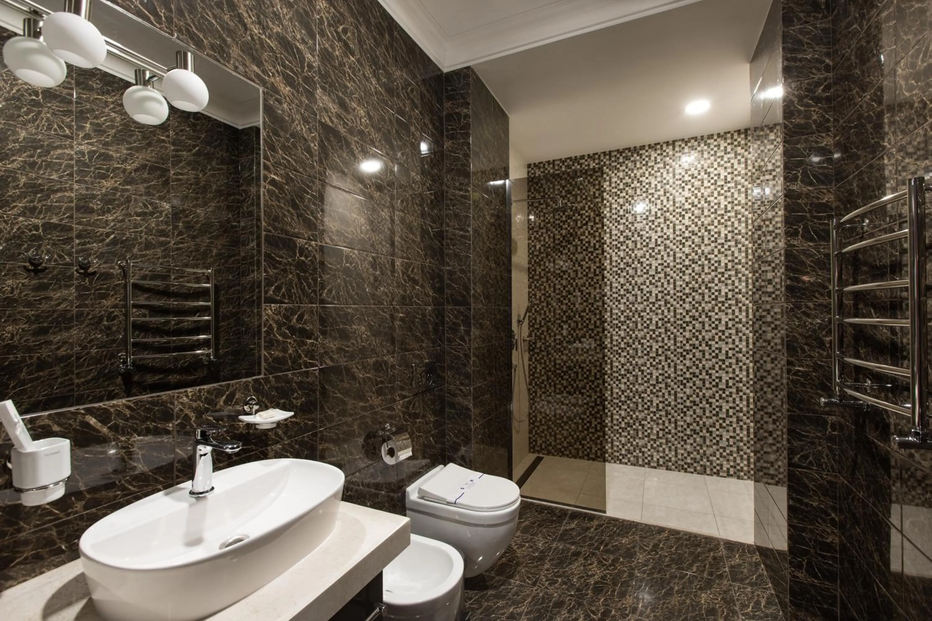 Bathroom in Tsunami Spa Hotel