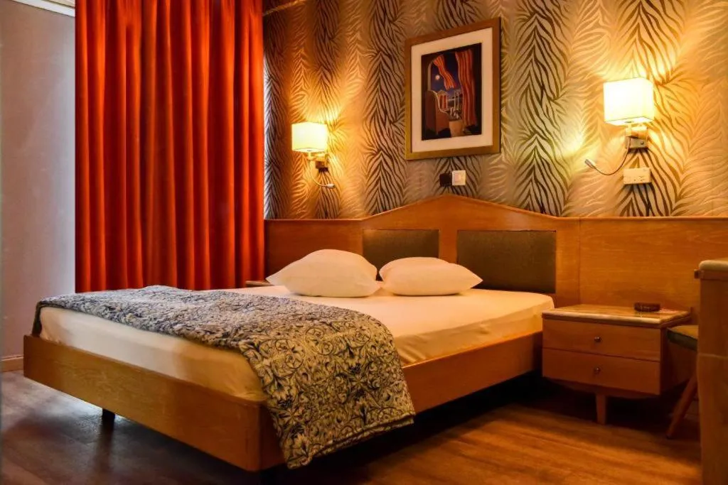 Bed in Eva Hotel Piraeus