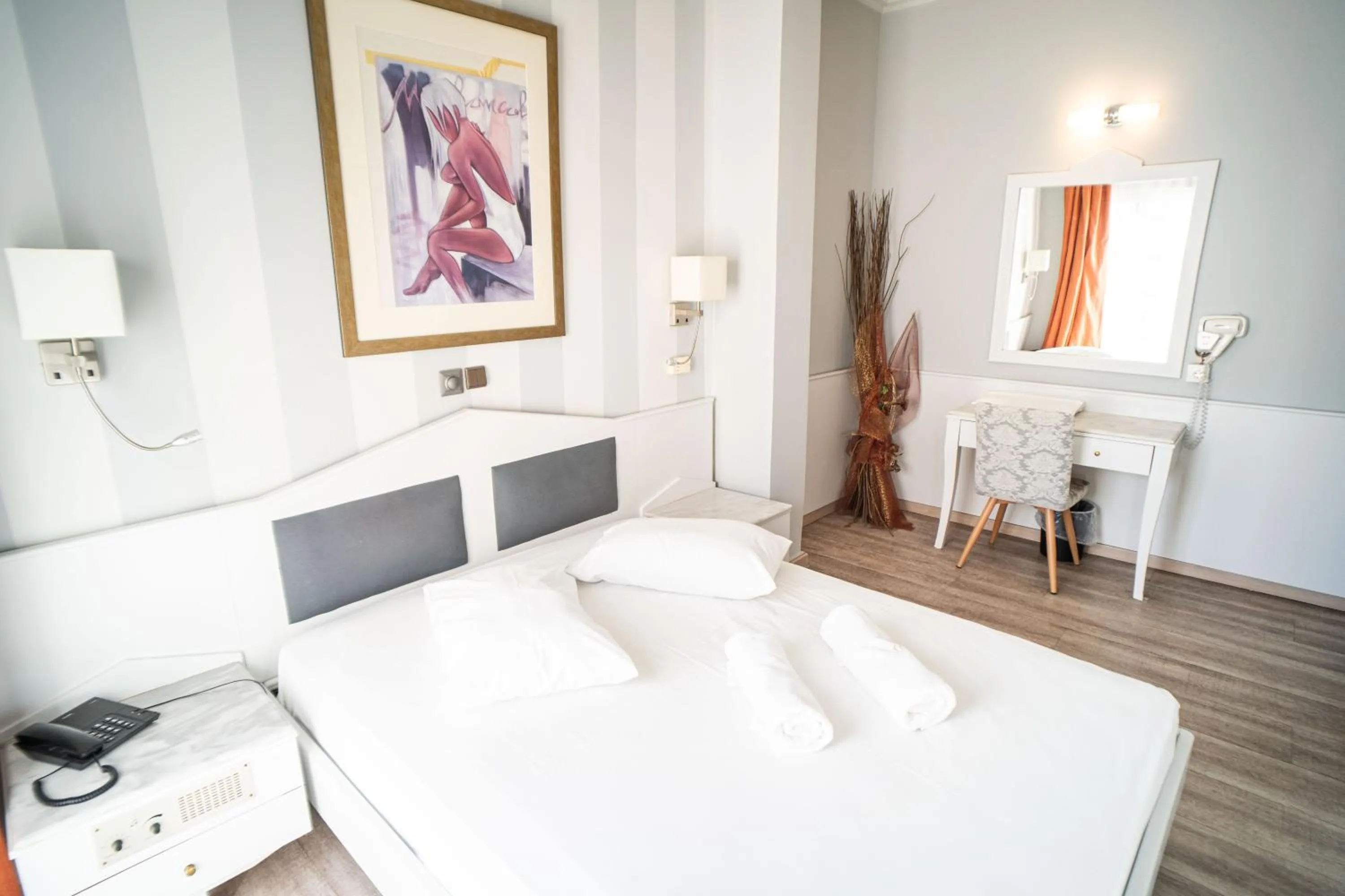 Bed in Eva Hotel Piraeus