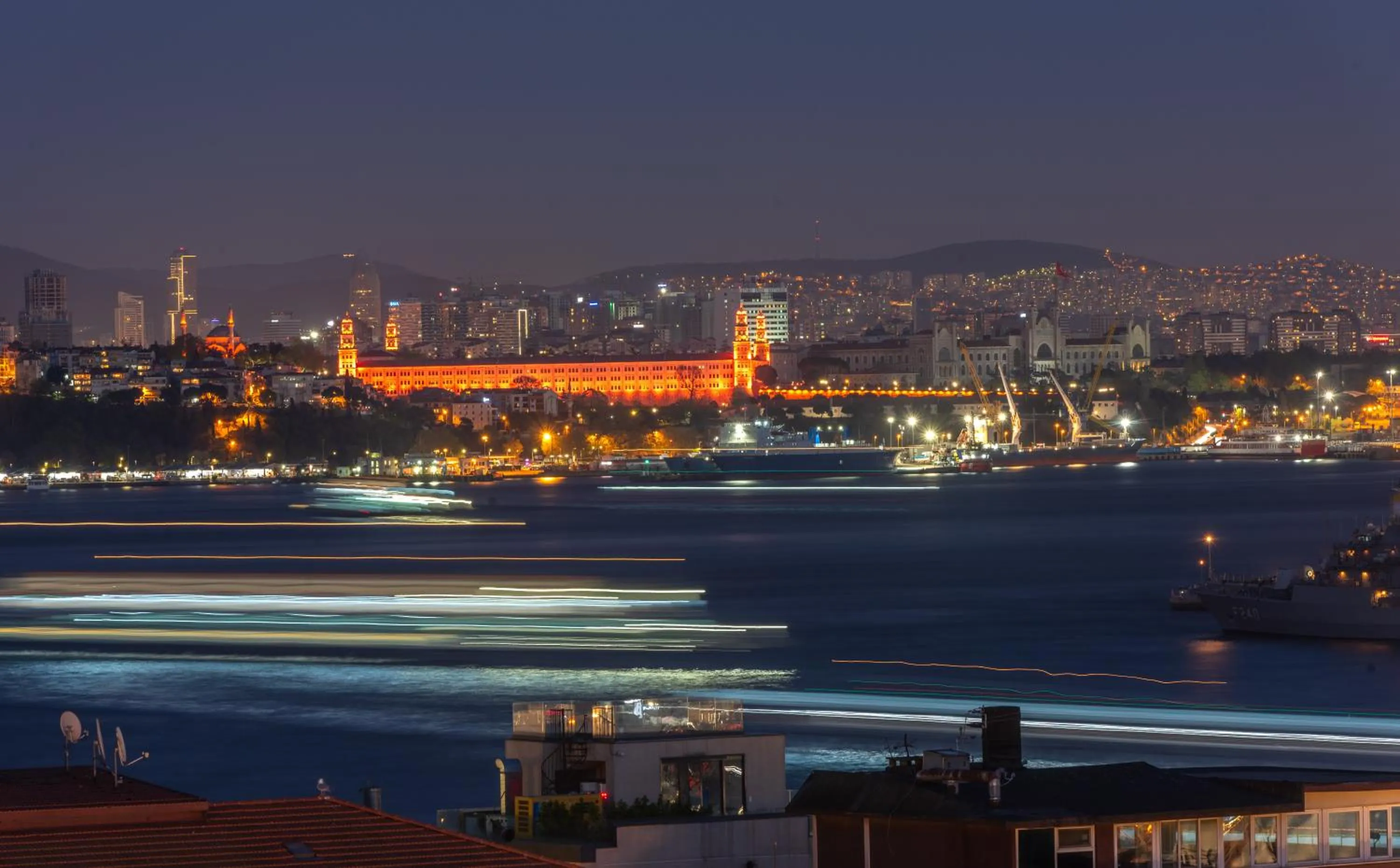 Restaurant/places to eat in Hotel Momento Golden Horn