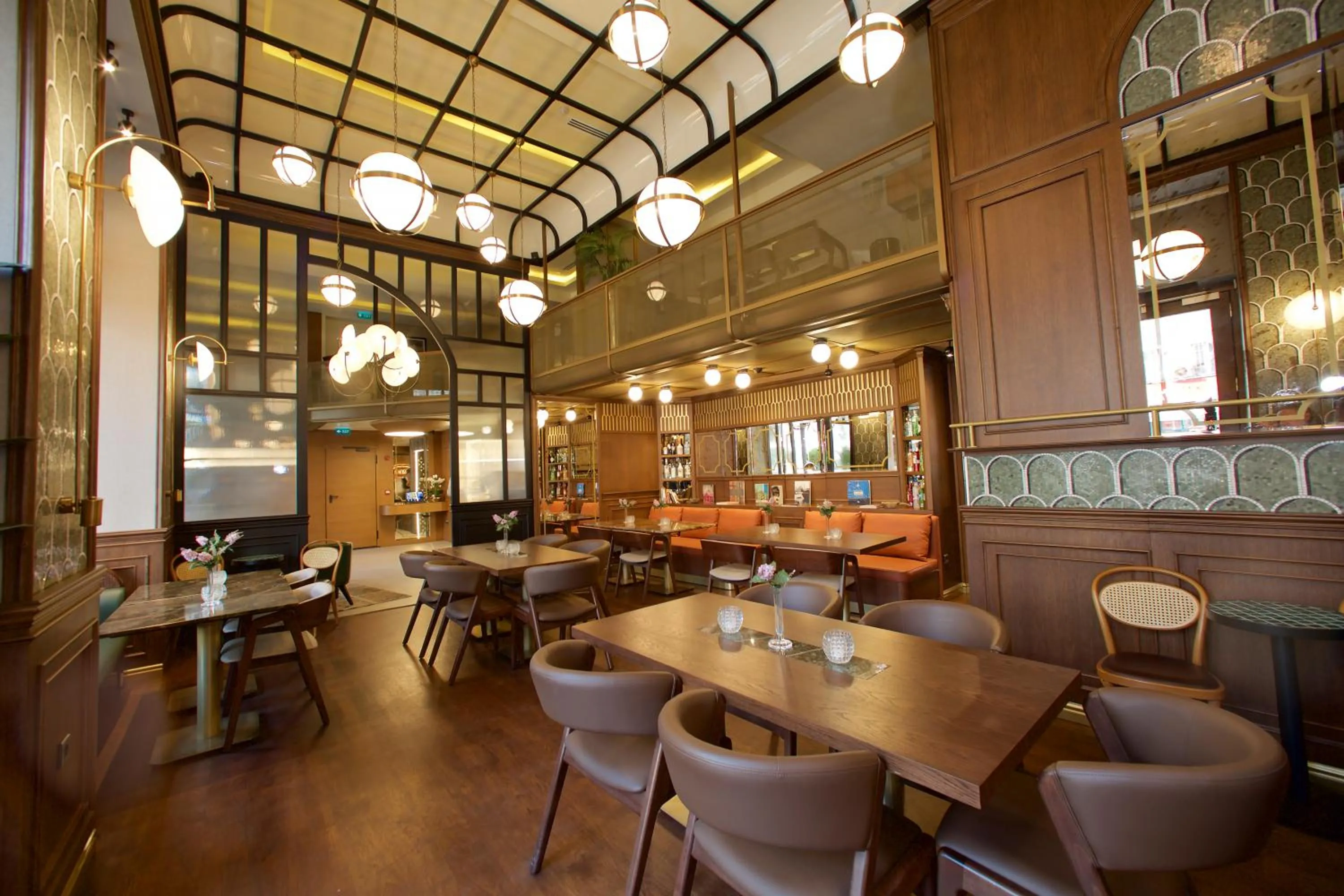 Restaurant/places to eat in Hotel Momento Golden Horn