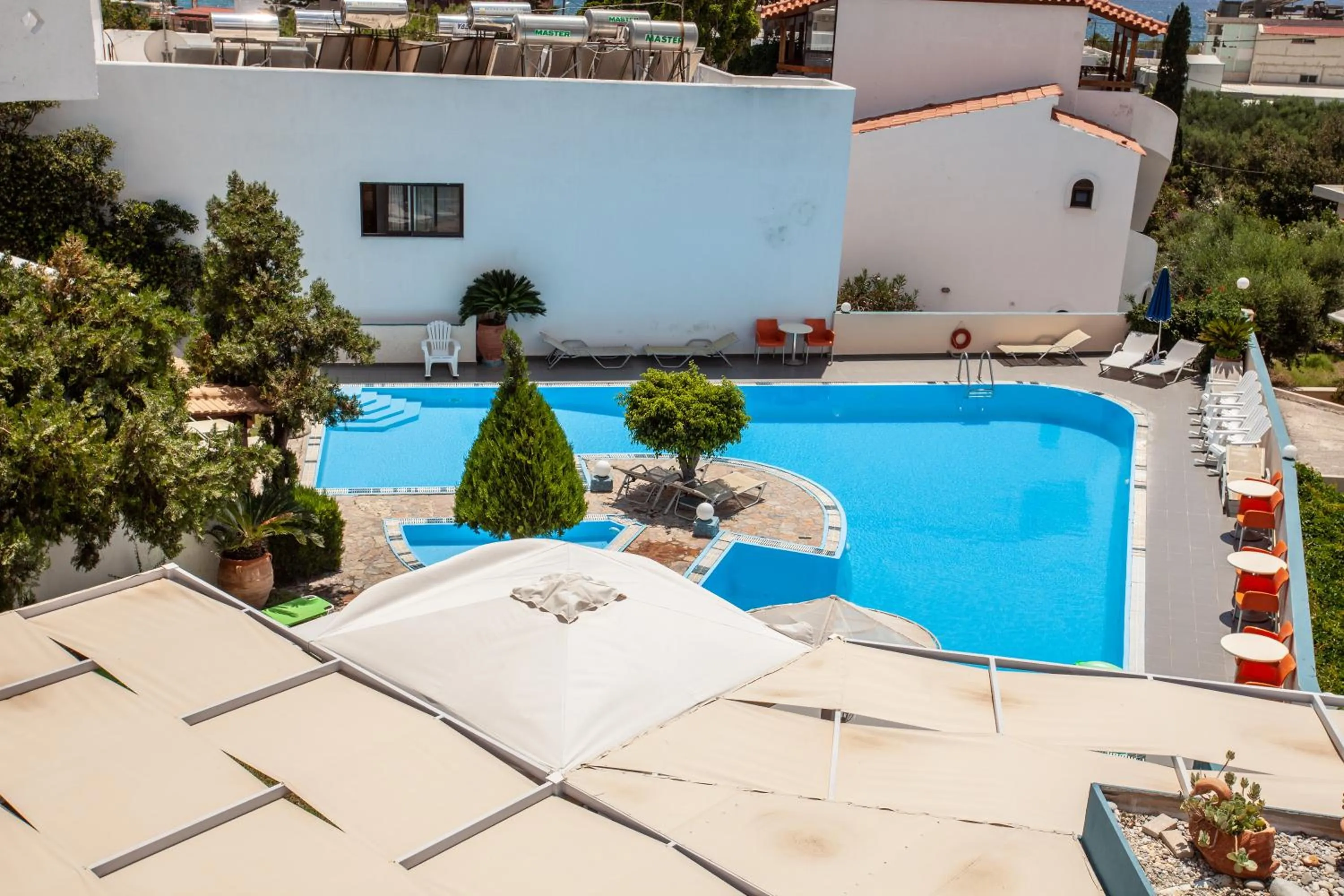Swimming pool in Myrtis Spa Hotel