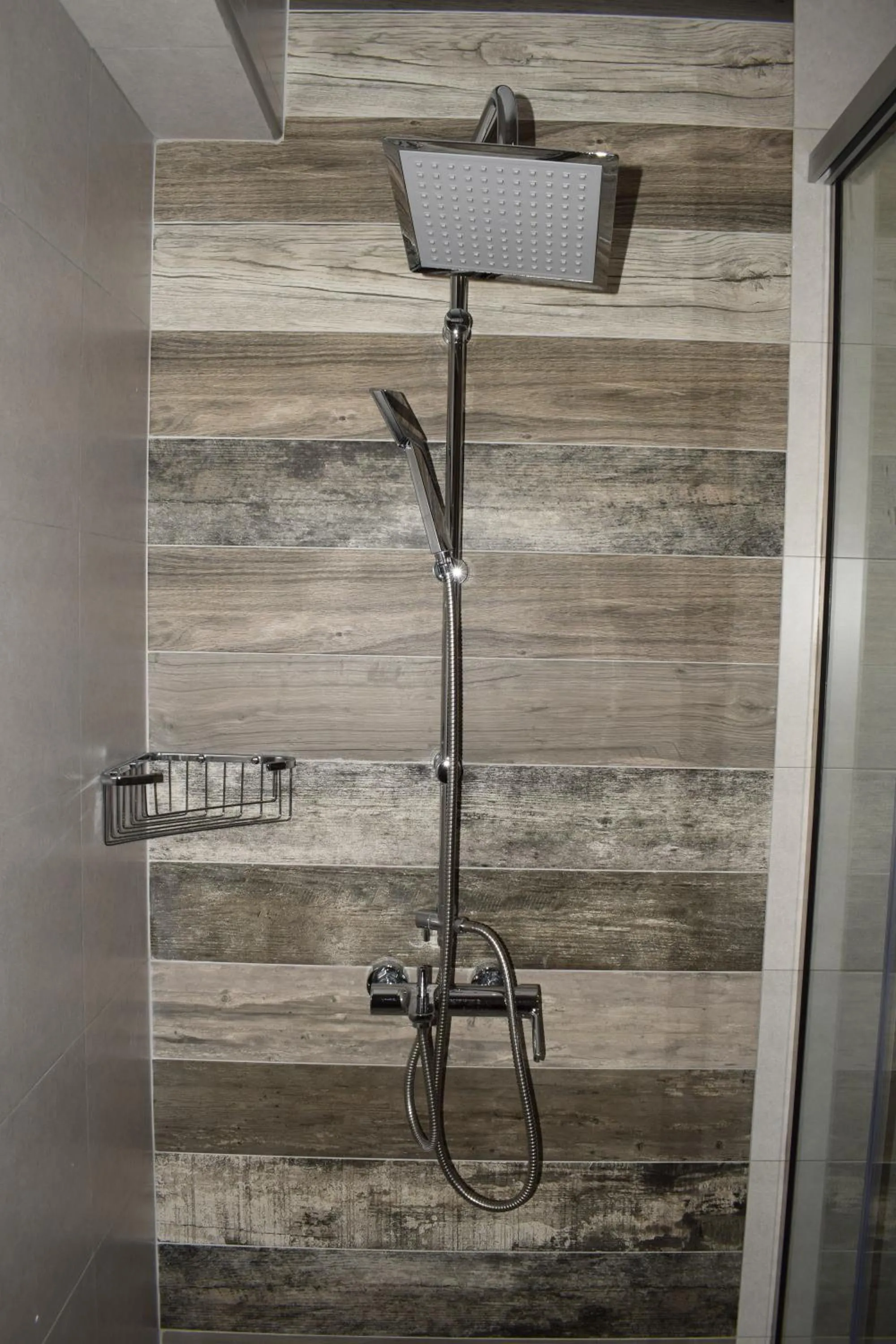 Shower in Myrtis Spa Hotel