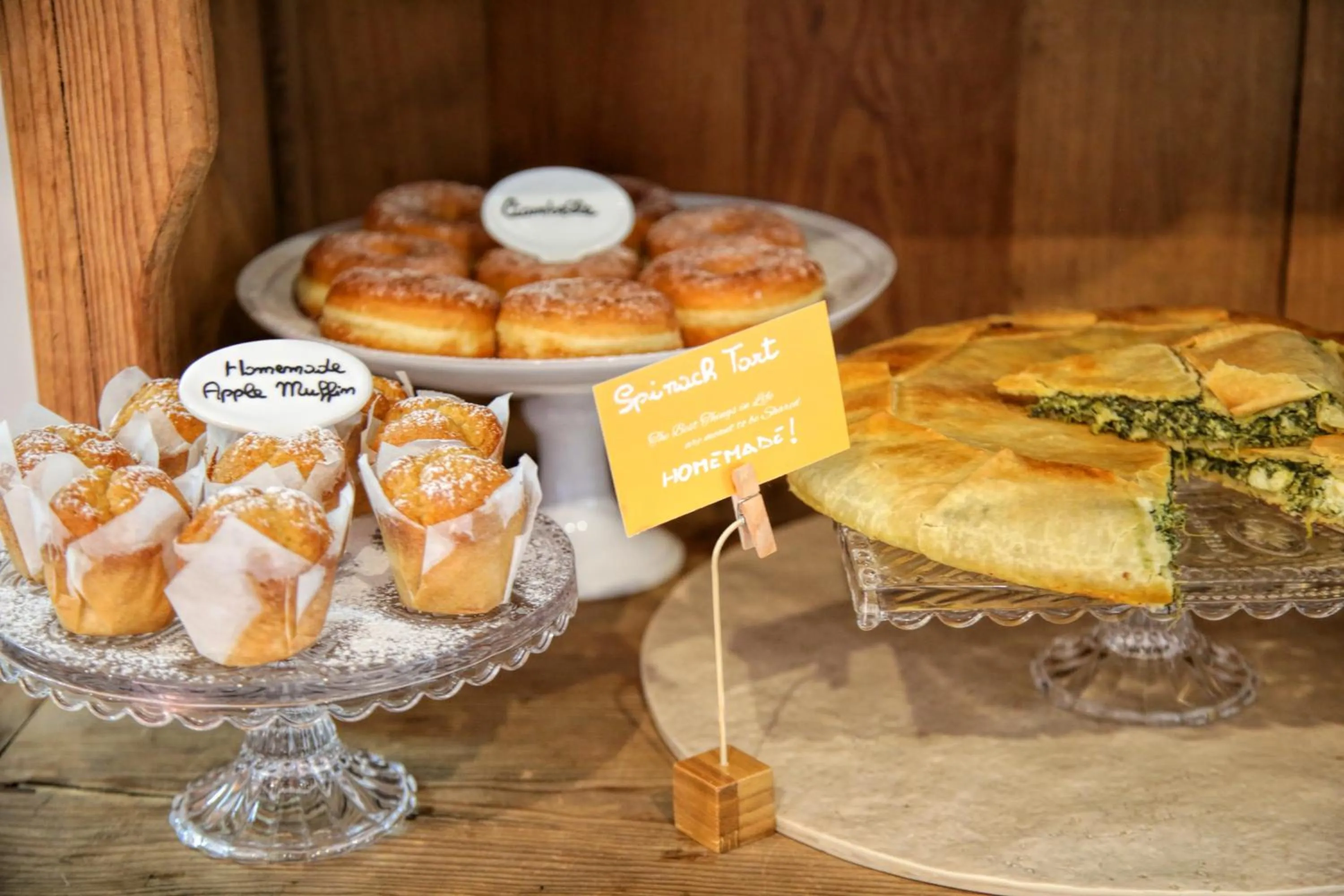 Buffet breakfast in B&B Villa Ines