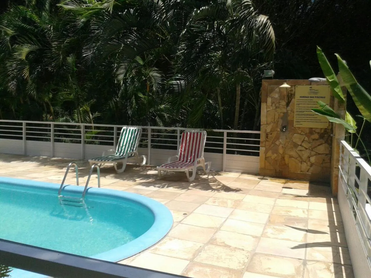 Swimming pool in Pousada Murici