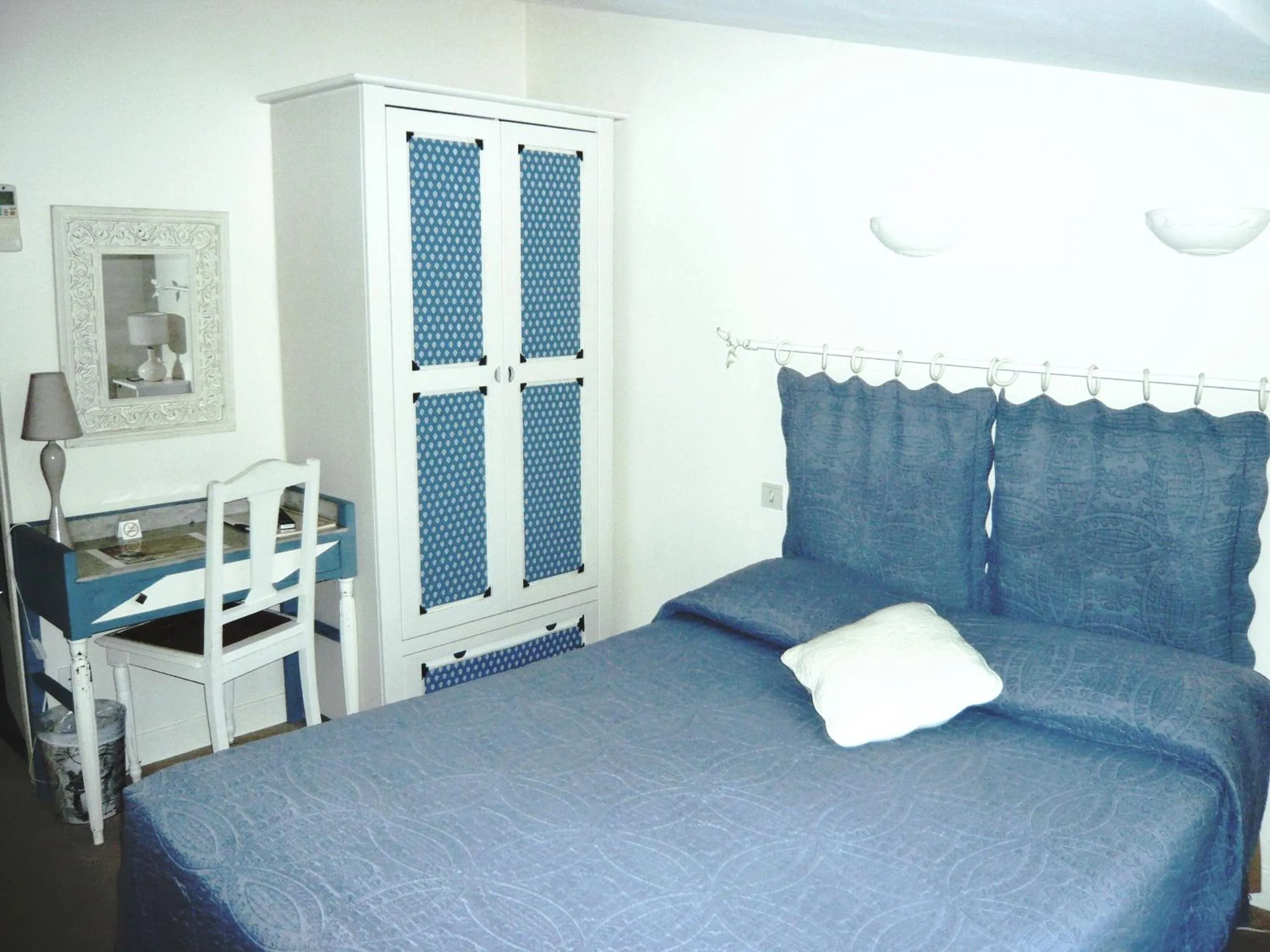 Bed in Hotel Mistral