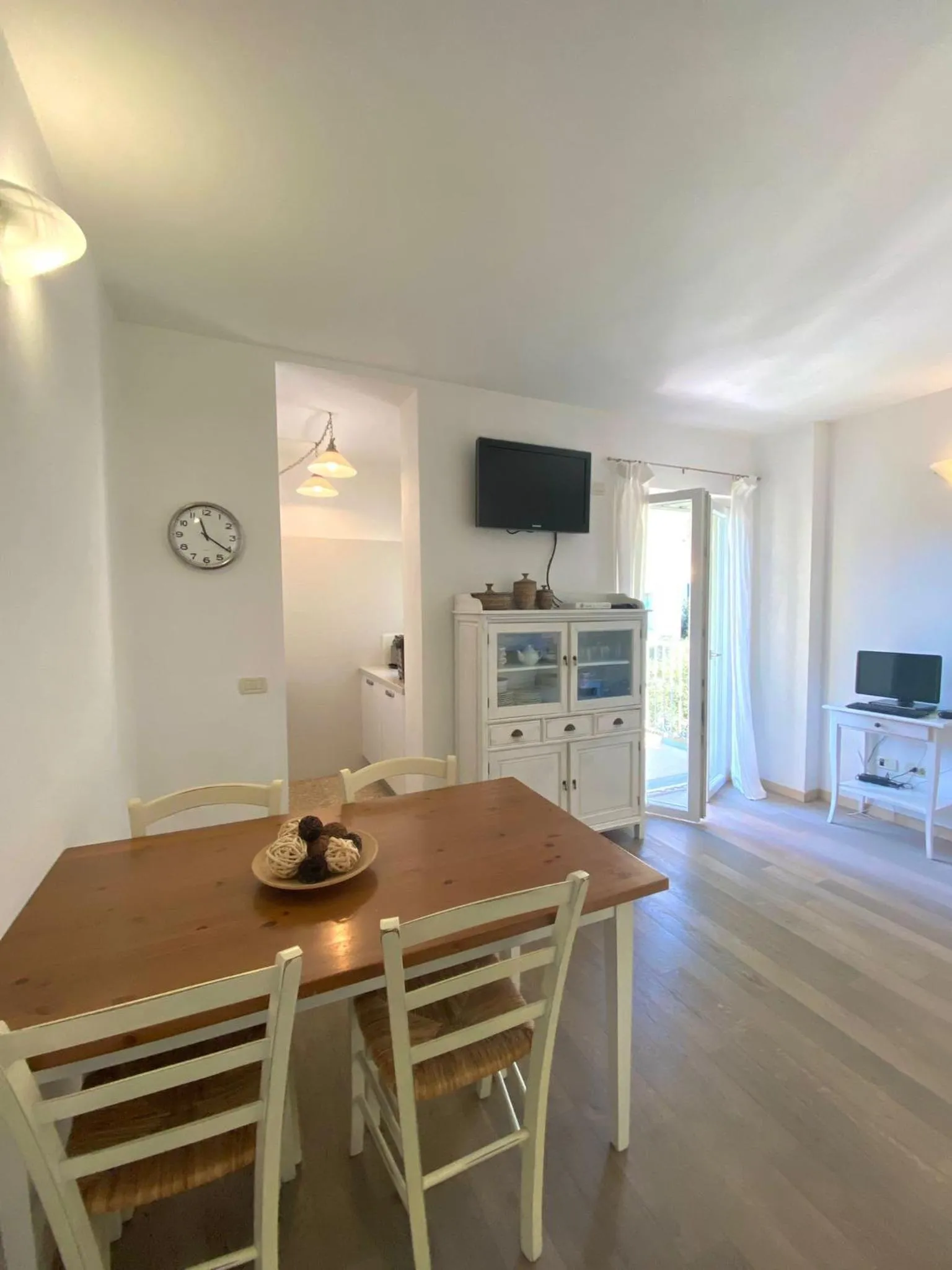 Dining area in Clelia Apartments - Deiva Marina