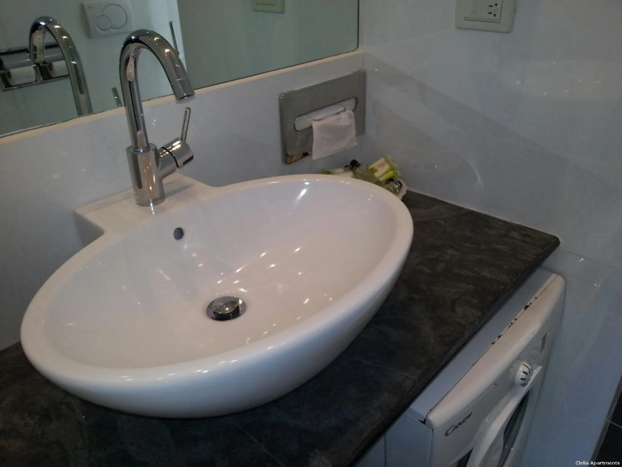 Bathroom in Clelia Apartments - Deiva Marina