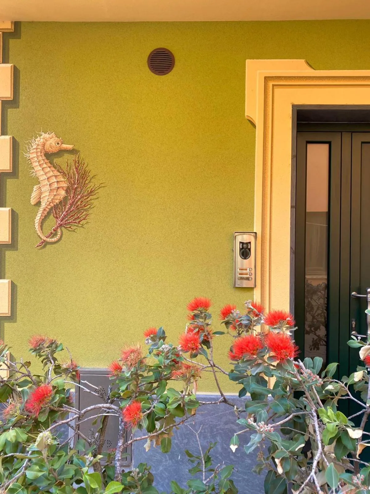 Property building in Clelia Apartments - Deiva Marina