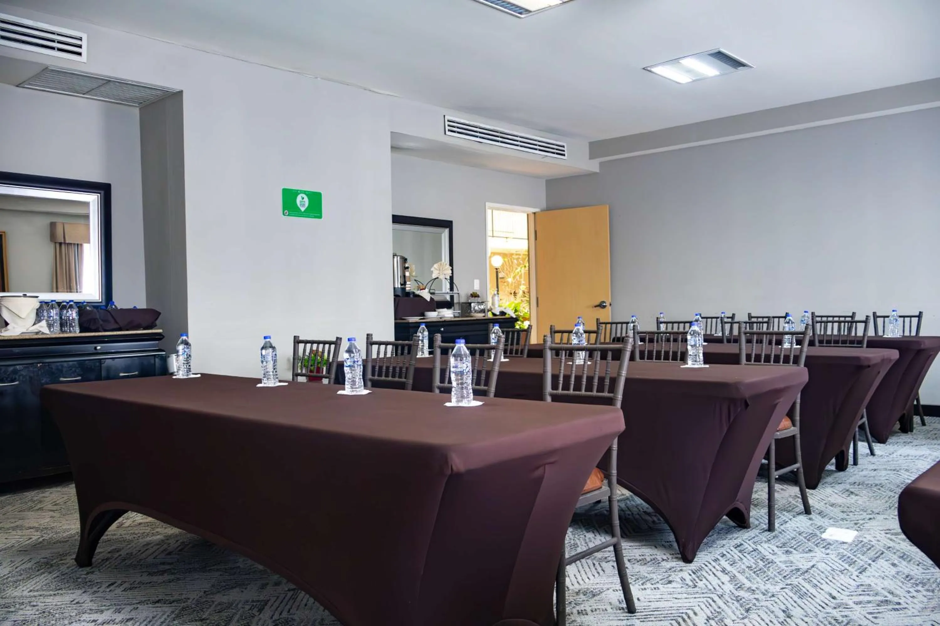 Meeting/conference room in Best Western PLUS Monterrey Airport